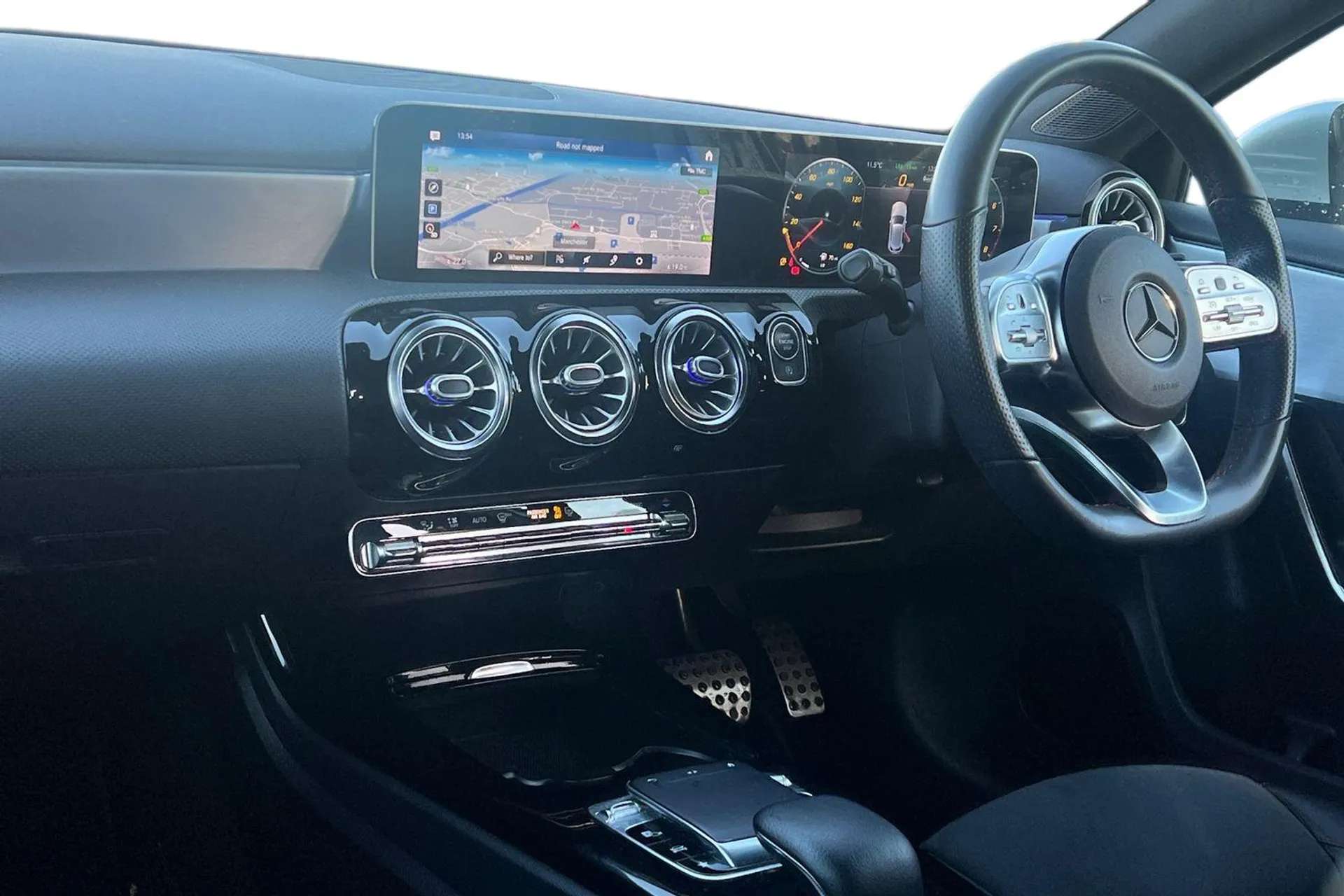 A 2020 MERCEDES-BENZ A CLASS A200 AMG Line Premium 5dr Auto [ Wireless charging , Active park assist with parktronic system including front and rear parking sensors , 180 degree r A 2020 MERCEDES-BENZ A CLASS A200 AMG Line Premium 5dr Auto [ Wireless charging , Active park assist with parktronic system including front and rear parking sensors , 180 degree r