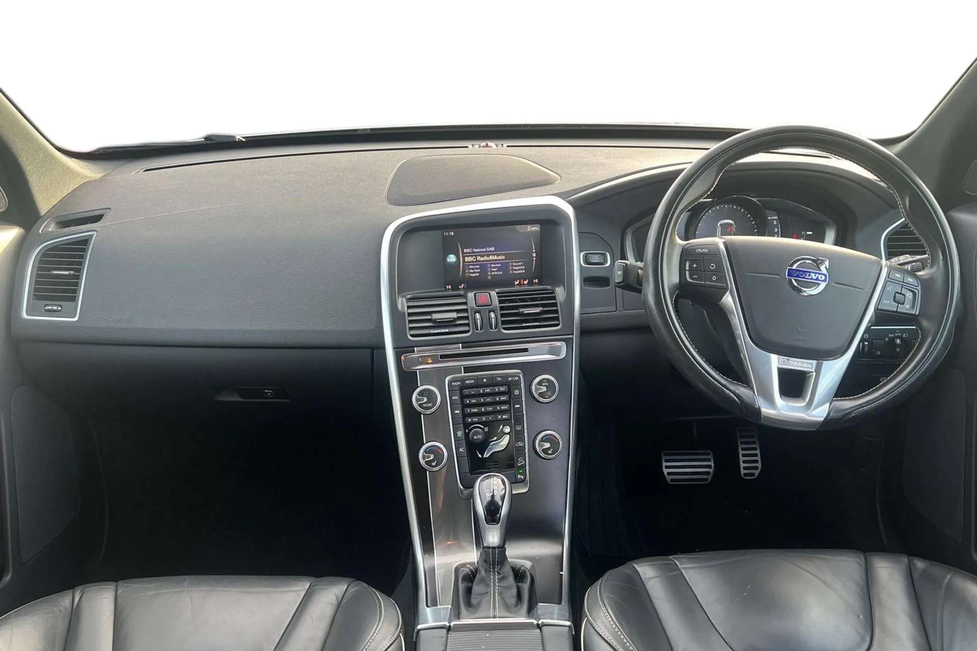 2017 VOLVO XC60 2017 VOLVO XC60