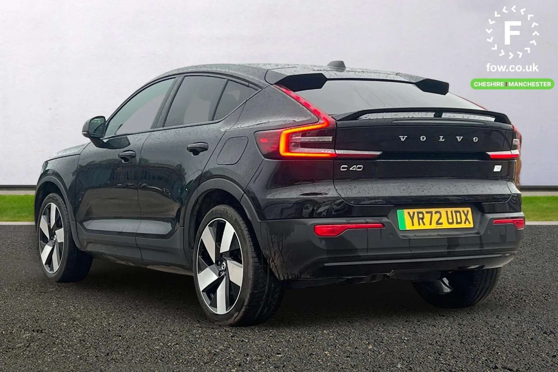 2022 VOLVO C40 2022 VOLVO C40