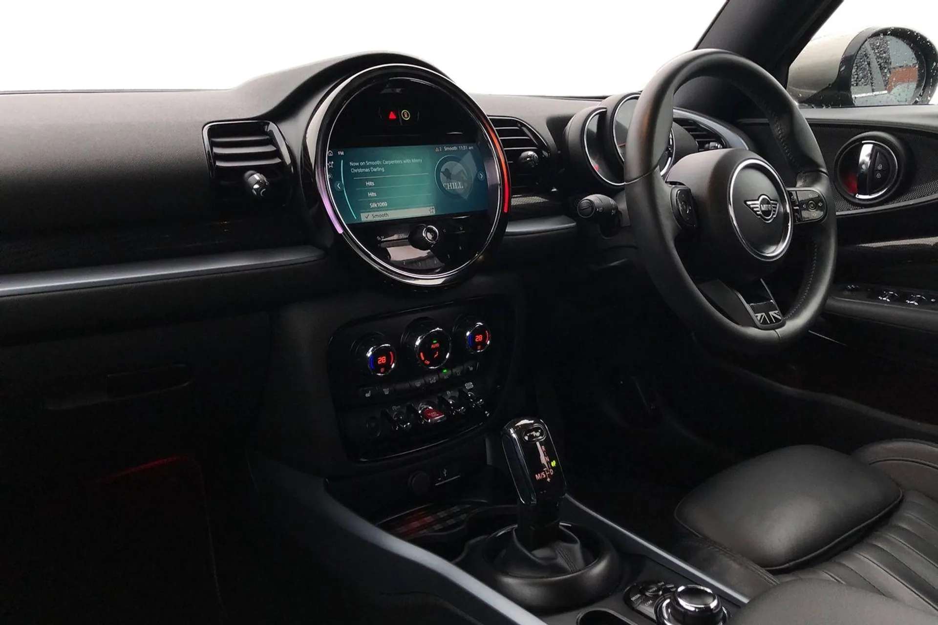 A 2023 MINI CLUBMAN 1.5 Cooper Exclusive 6dr Auto [7 Speed steptronic transmission with double clutch, LED rear light with union jack design, Rear parking distance contro A 2023 MINI CLUBMAN 1.5 Cooper Exclusive 6dr Auto [7 Speed steptronic transmission with double clutch, LED rear light with union jack design, Rear parking distance contro