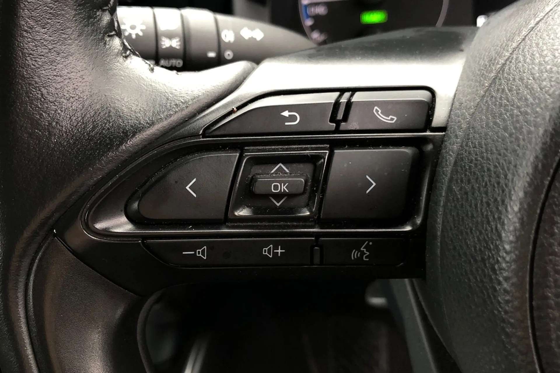 2021 TOYOTA YARIS 2021 TOYOTA YARIS