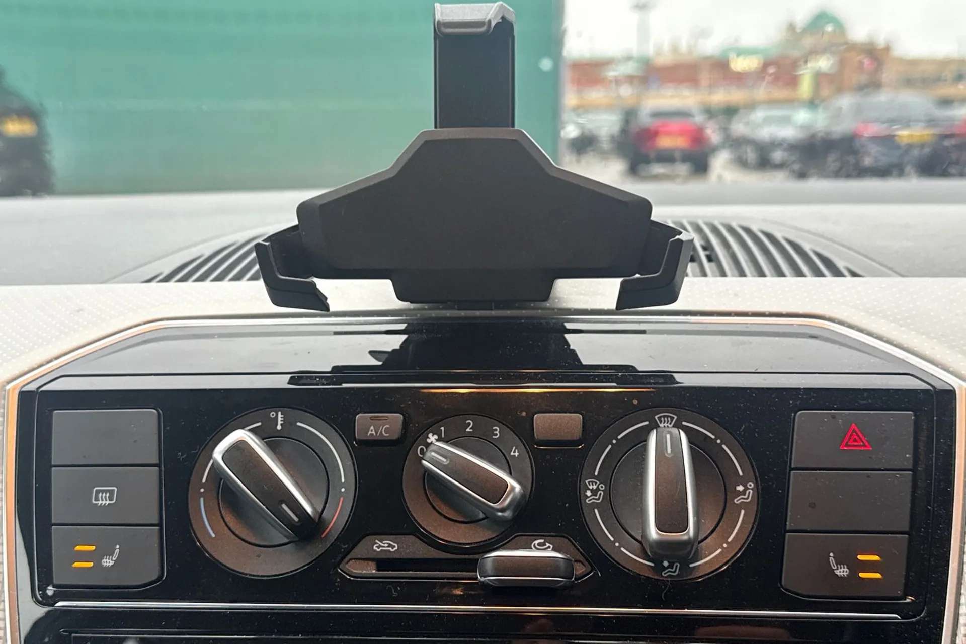 2017 VOLKSWAGEN UP 2017 VOLKSWAGEN UP