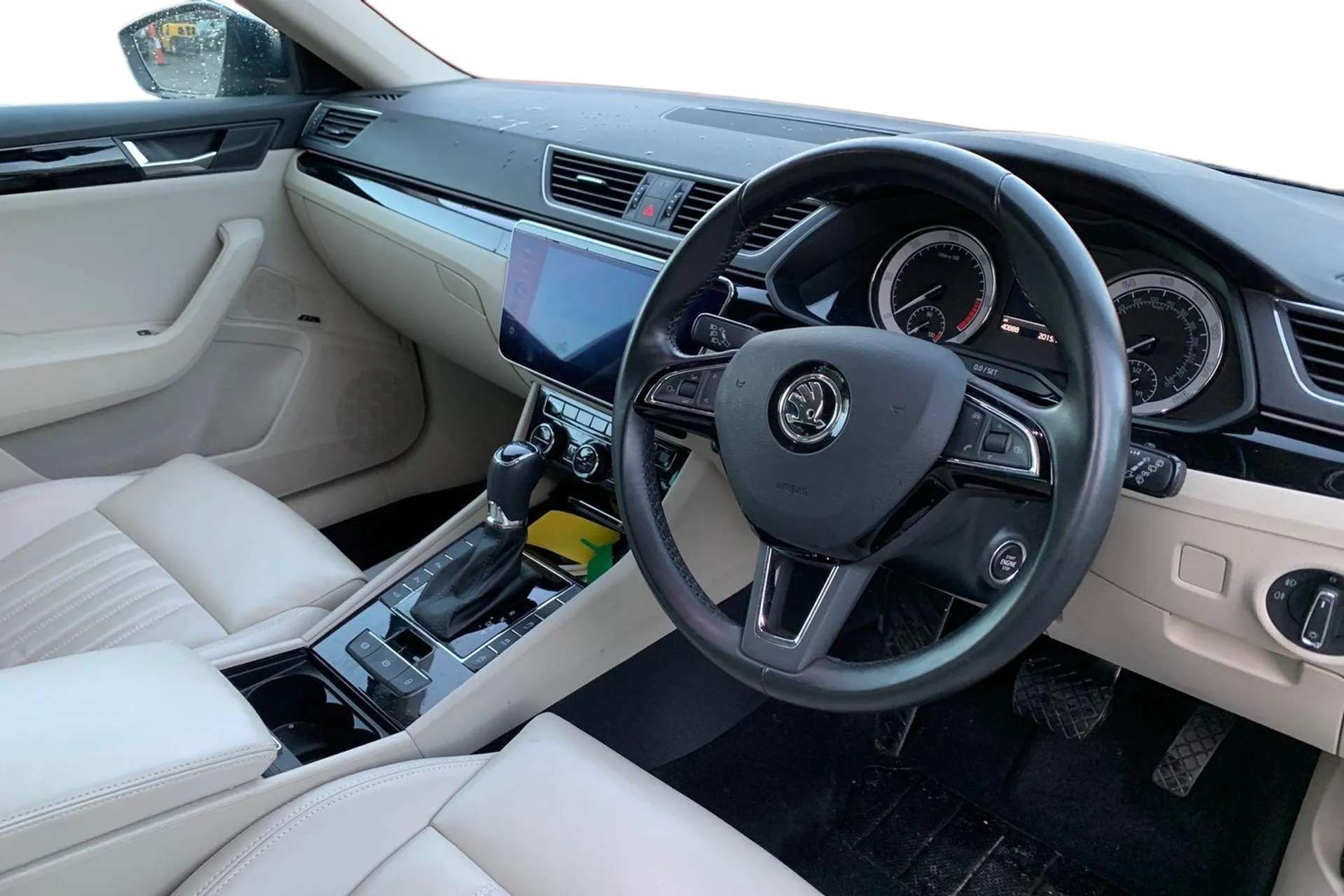 2017 SKODA SUPERB 2017 SKODA SUPERB