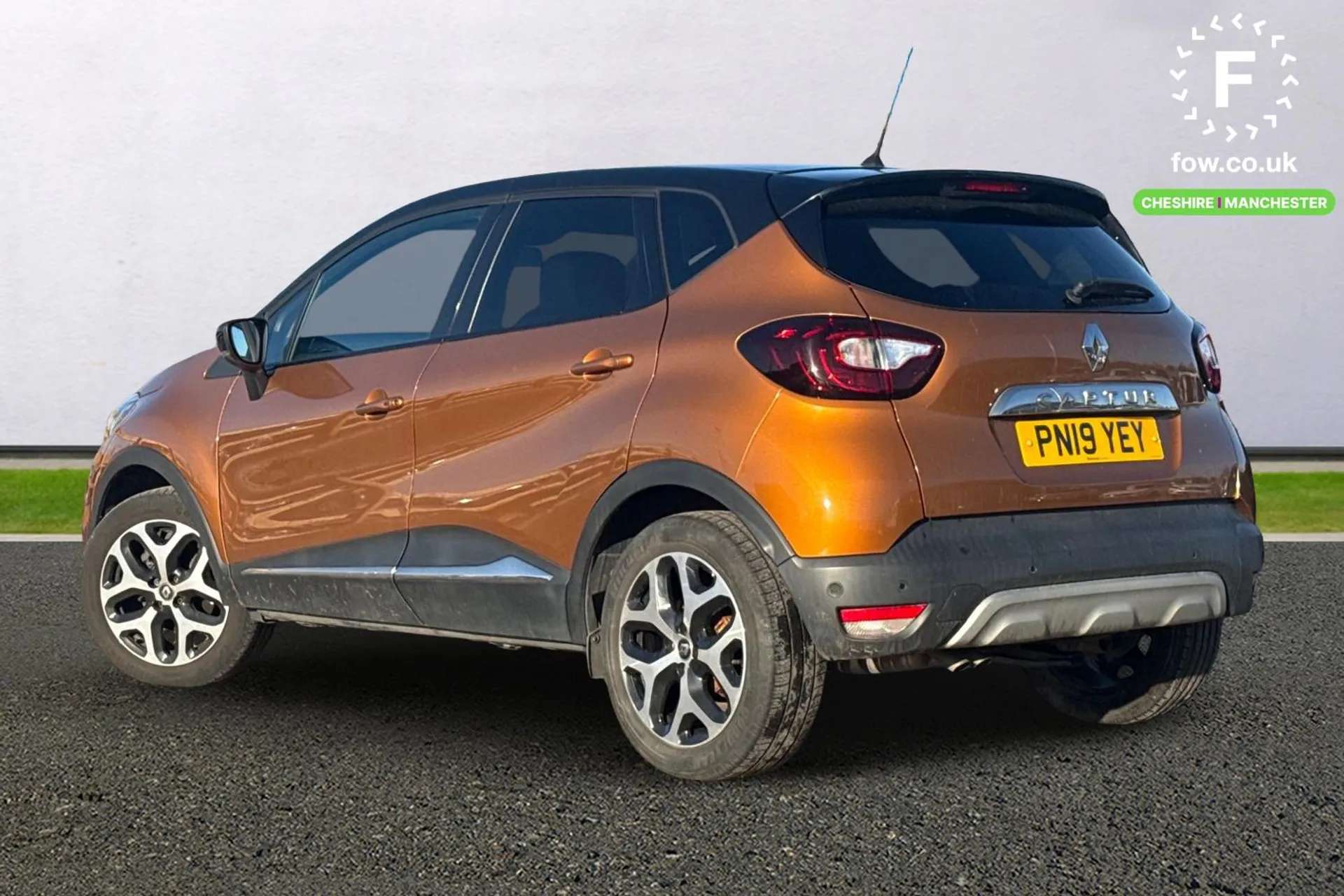 A 2019 RENAULT CAPTUR 1.3 TCE 150 GT Line 5dr EDC [ Cruise control + speed limiter , Handsfree parking with side moulding and blind spot warning , Techno pack with front an A 2019 RENAULT CAPTUR 1.3 TCE 150 GT Line 5dr EDC [ Cruise control + speed limiter , Handsfree parking with side moulding and blind spot warning , Techno pack with front an