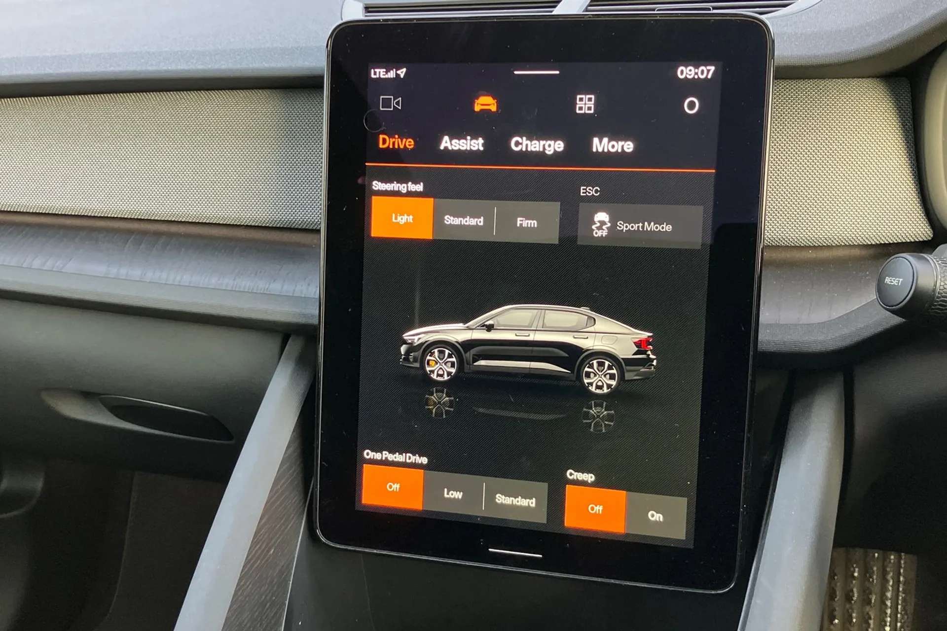 2022 POLESTAR 2 2022 POLESTAR 2