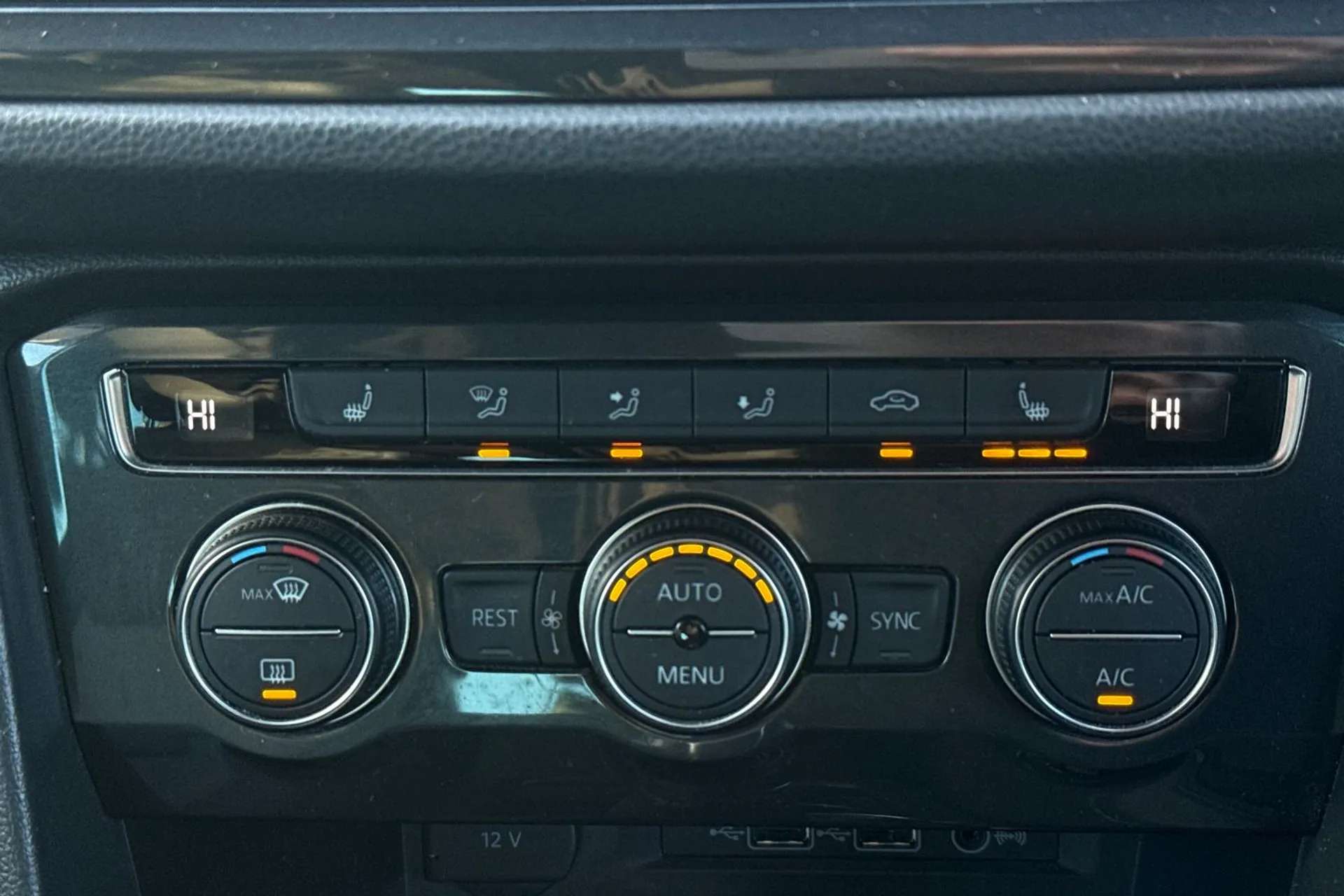 2019 VOLKSWAGEN TIGUAN 2019 VOLKSWAGEN TIGUAN