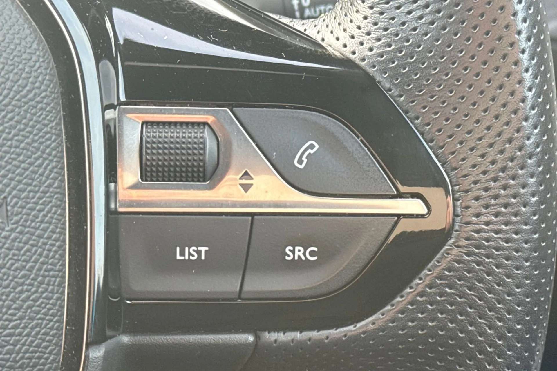 2021 PEUGEOT 208 2021 PEUGEOT 208