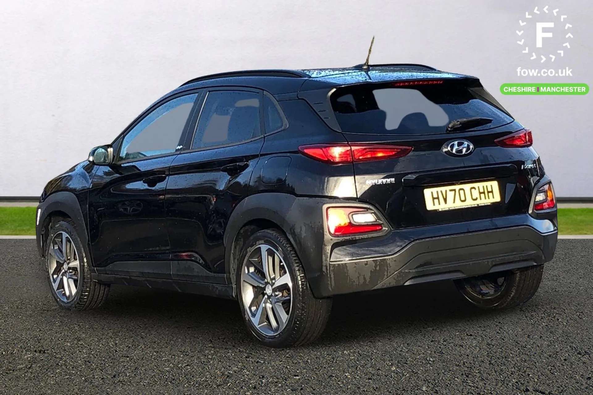 A 2020 HYUNDAI KONA 1.0T GDi Play Edition 5dr [ Trailer wiring package , 18" alloy wheels , Parking system with rear camera and guidance system , Driver attention alert s A 2020 HYUNDAI KONA 1.0T GDi Play Edition 5dr [ Trailer wiring package , 18" alloy wheels , Parking system with rear camera and guidance system , Driver attention alert s