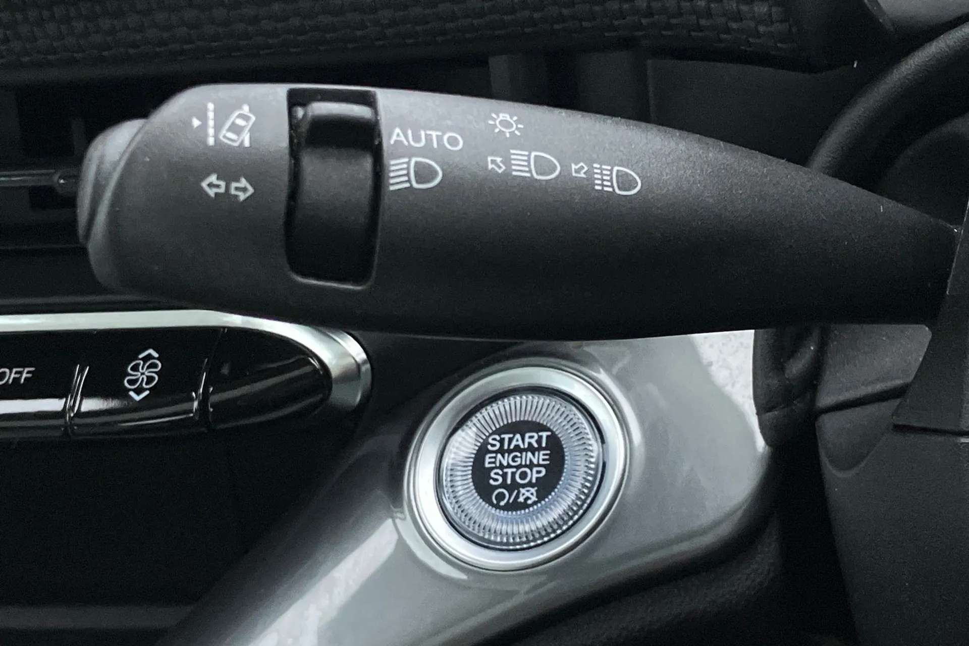 2021 FIAT 500 2021 FIAT 500