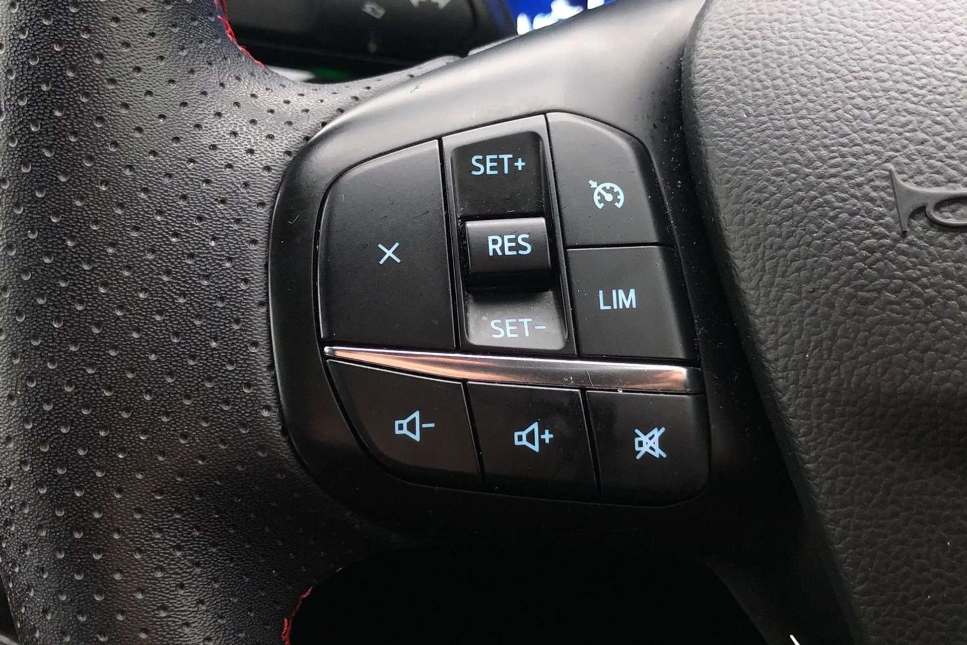 2022 FORD KUGA 2022 FORD KUGA