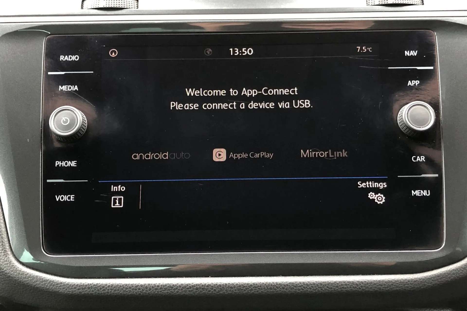 2018 VOLKSWAGEN TIGUAN 2018 VOLKSWAGEN TIGUAN