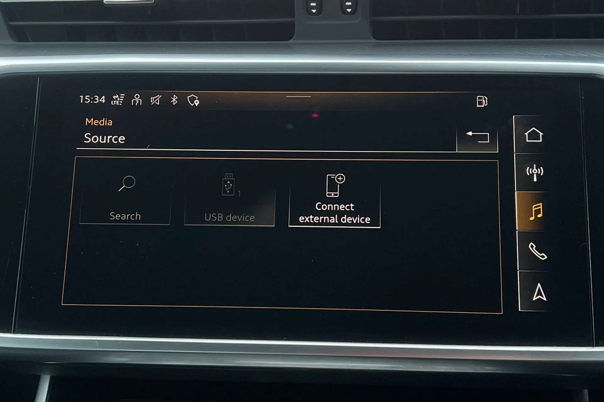 2021 AUDI A6 2021 AUDI A6