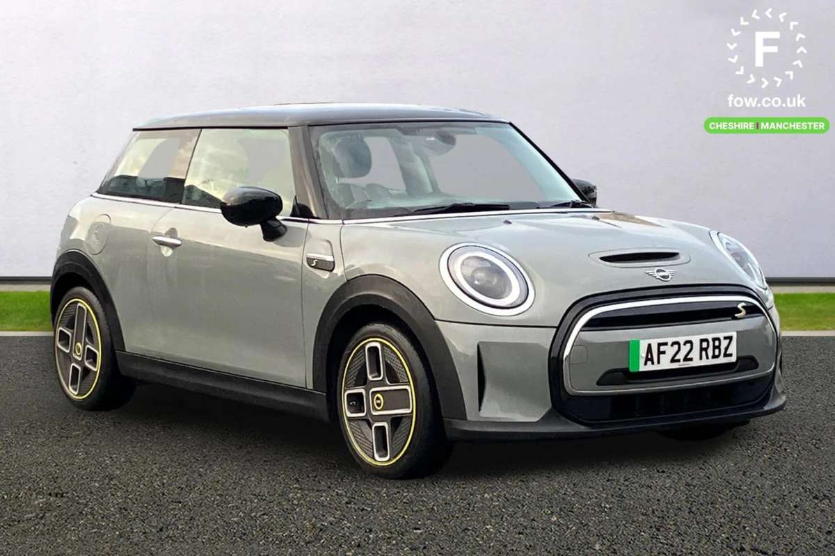 Check out this Mini Hatch 2022 Electric Automatic
