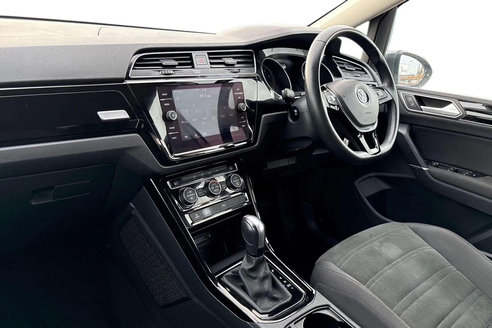 2020 VOLKSWAGEN TOURAN 2020 VOLKSWAGEN TOURAN