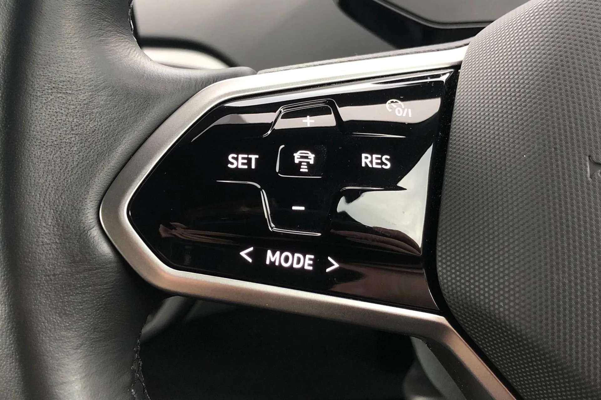 2023 VOLKSWAGEN ID.4 2023 VOLKSWAGEN ID.4