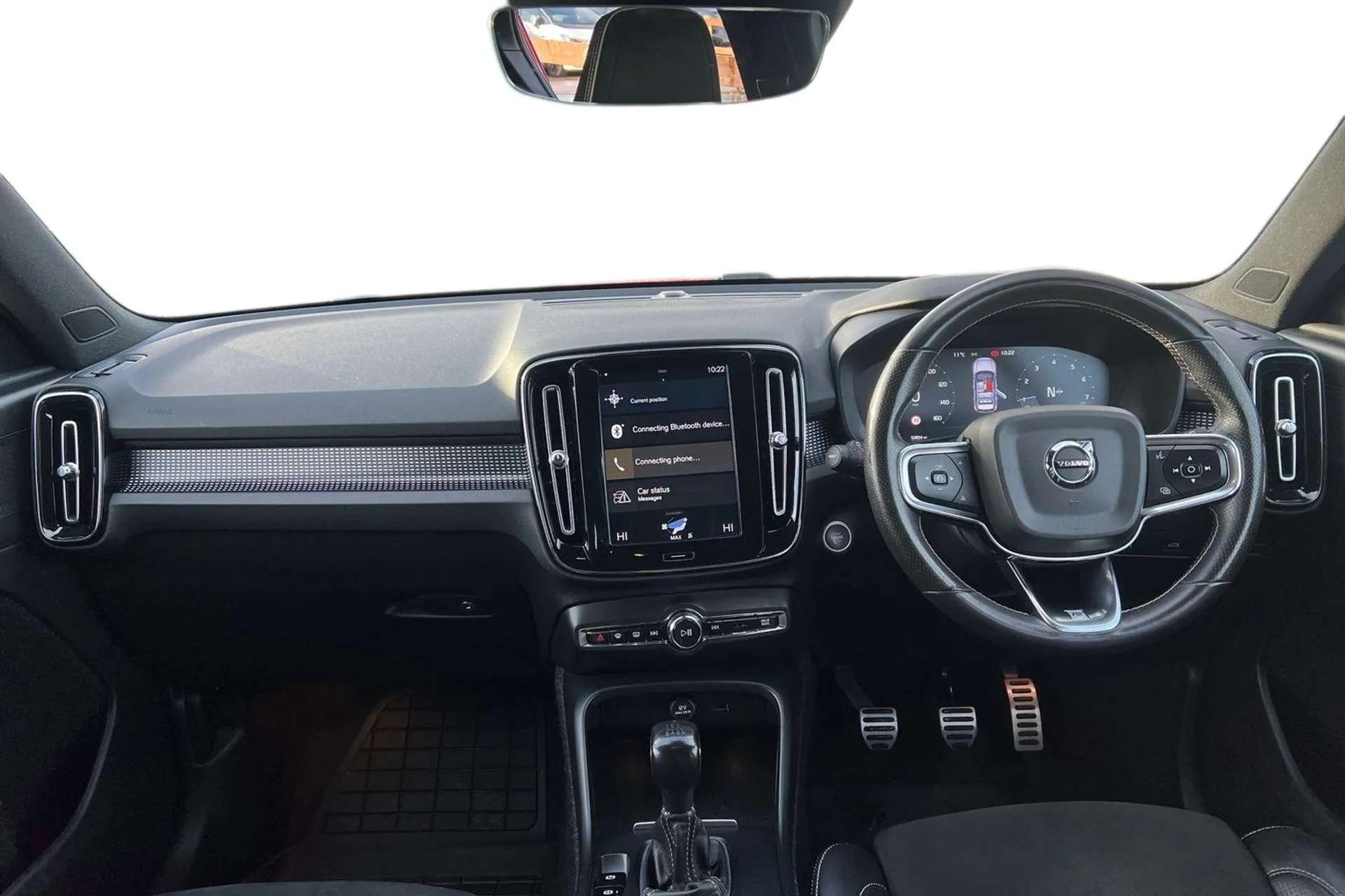 2020 VOLVO XC40 2020 VOLVO XC40