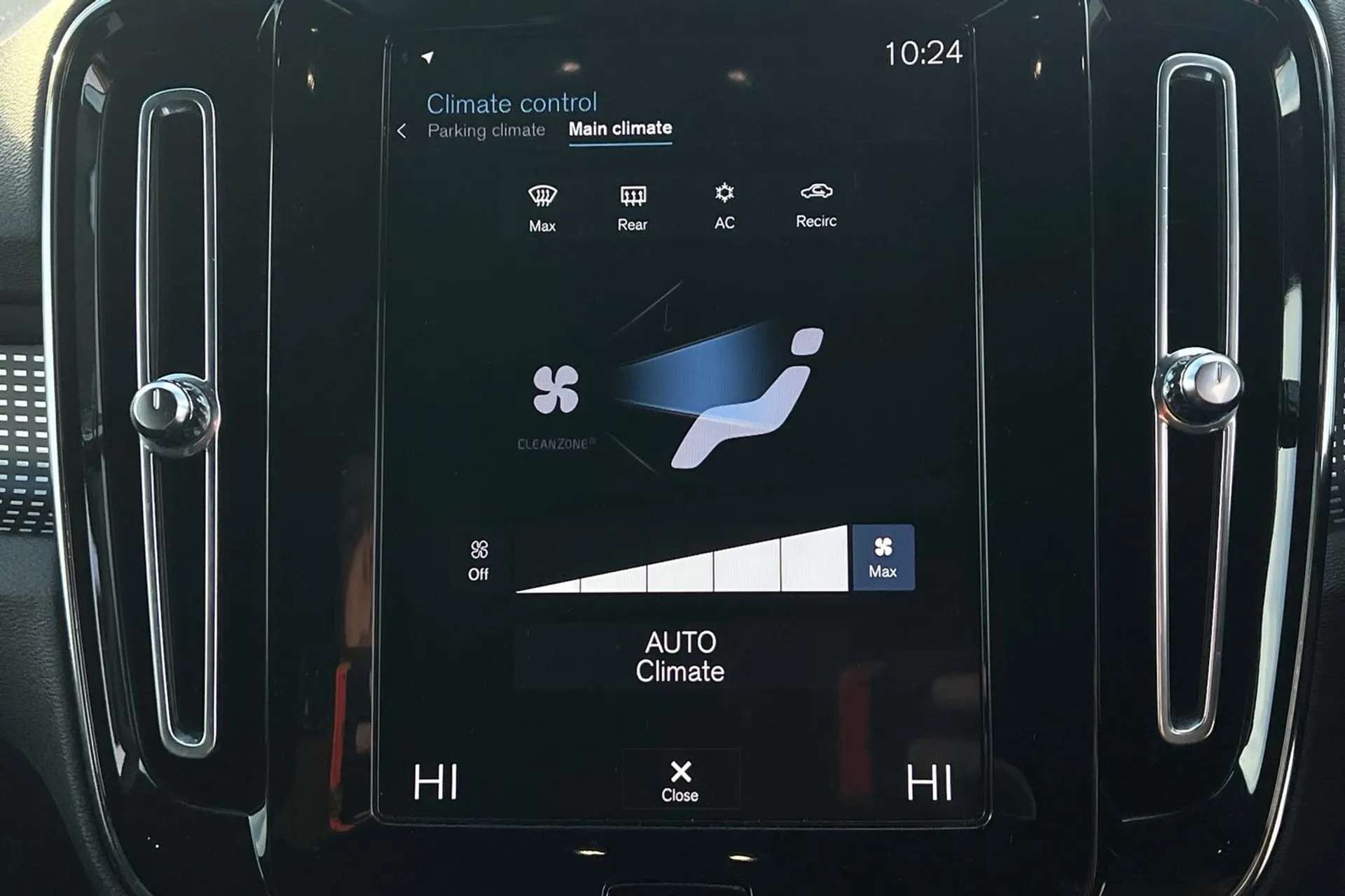 2020 VOLVO XC40 2020 VOLVO XC40