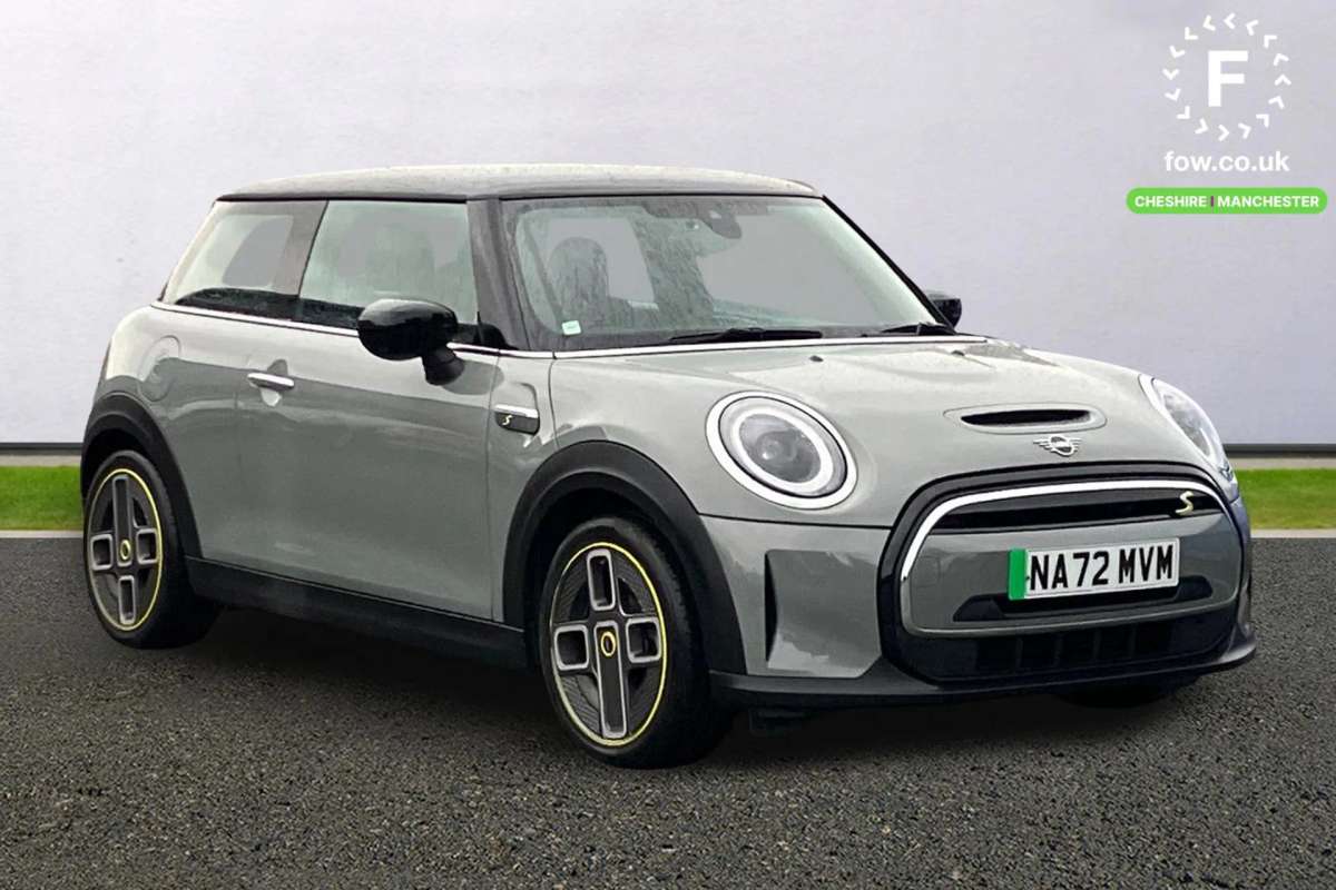 Check out this Mini Hatch 2022 Electric Automatic