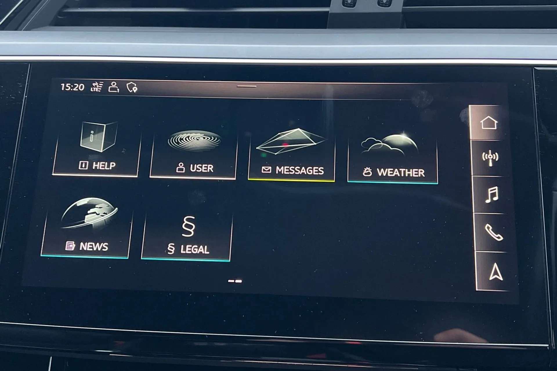 2020 AUDI E-TRON 2020 AUDI E-TRON