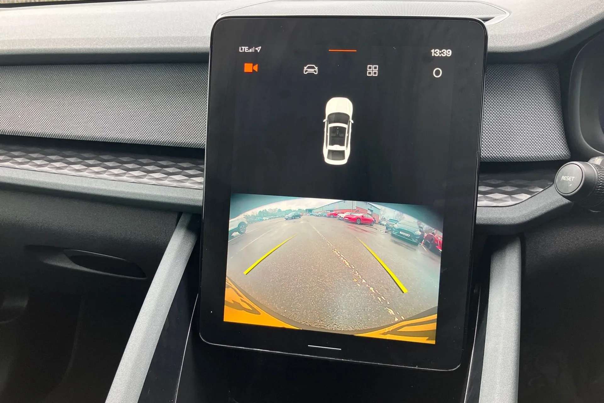 2023 POLESTAR 2 2023 POLESTAR 2