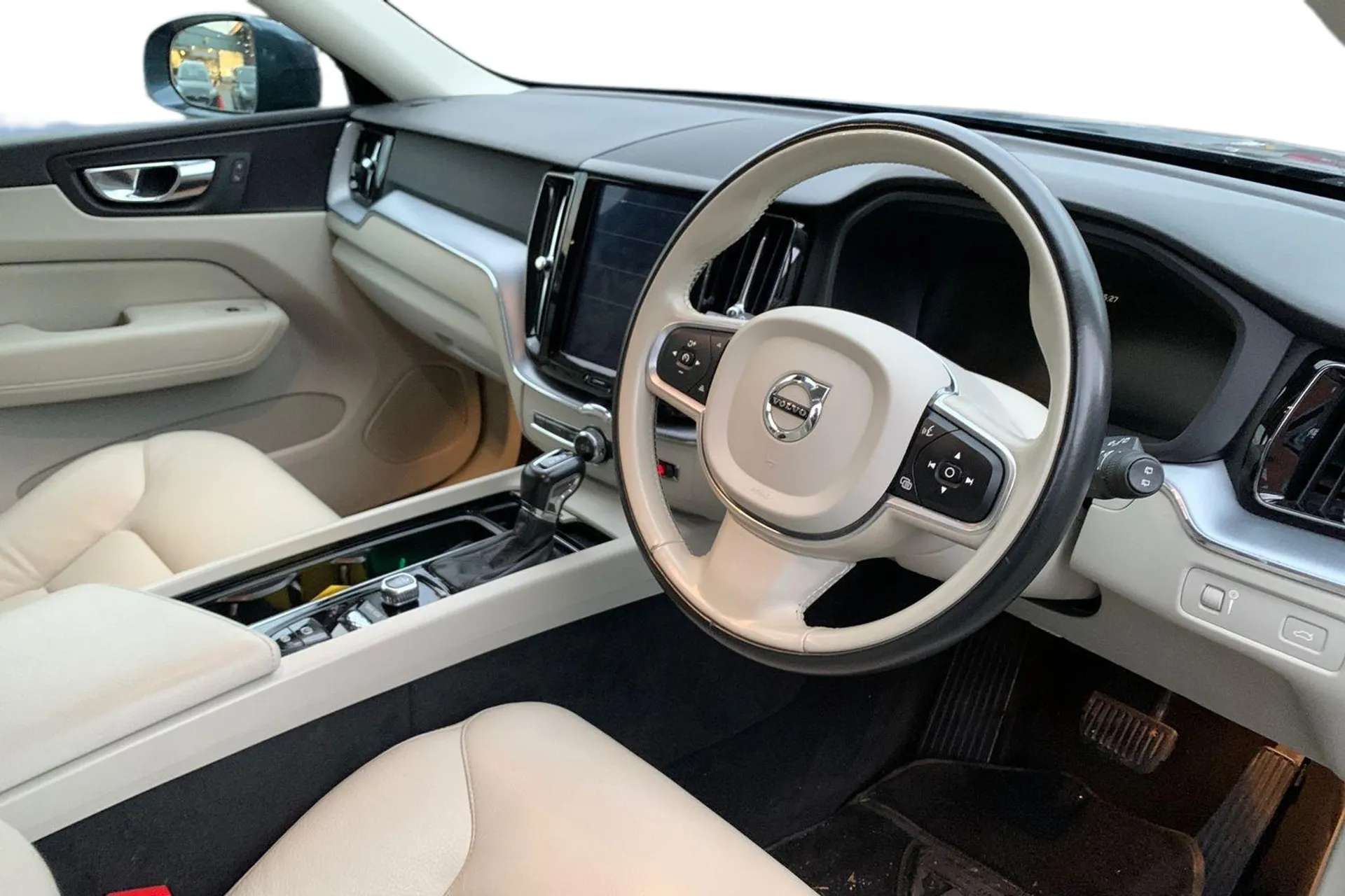 2019 VOLVO XC60 2019 VOLVO XC60