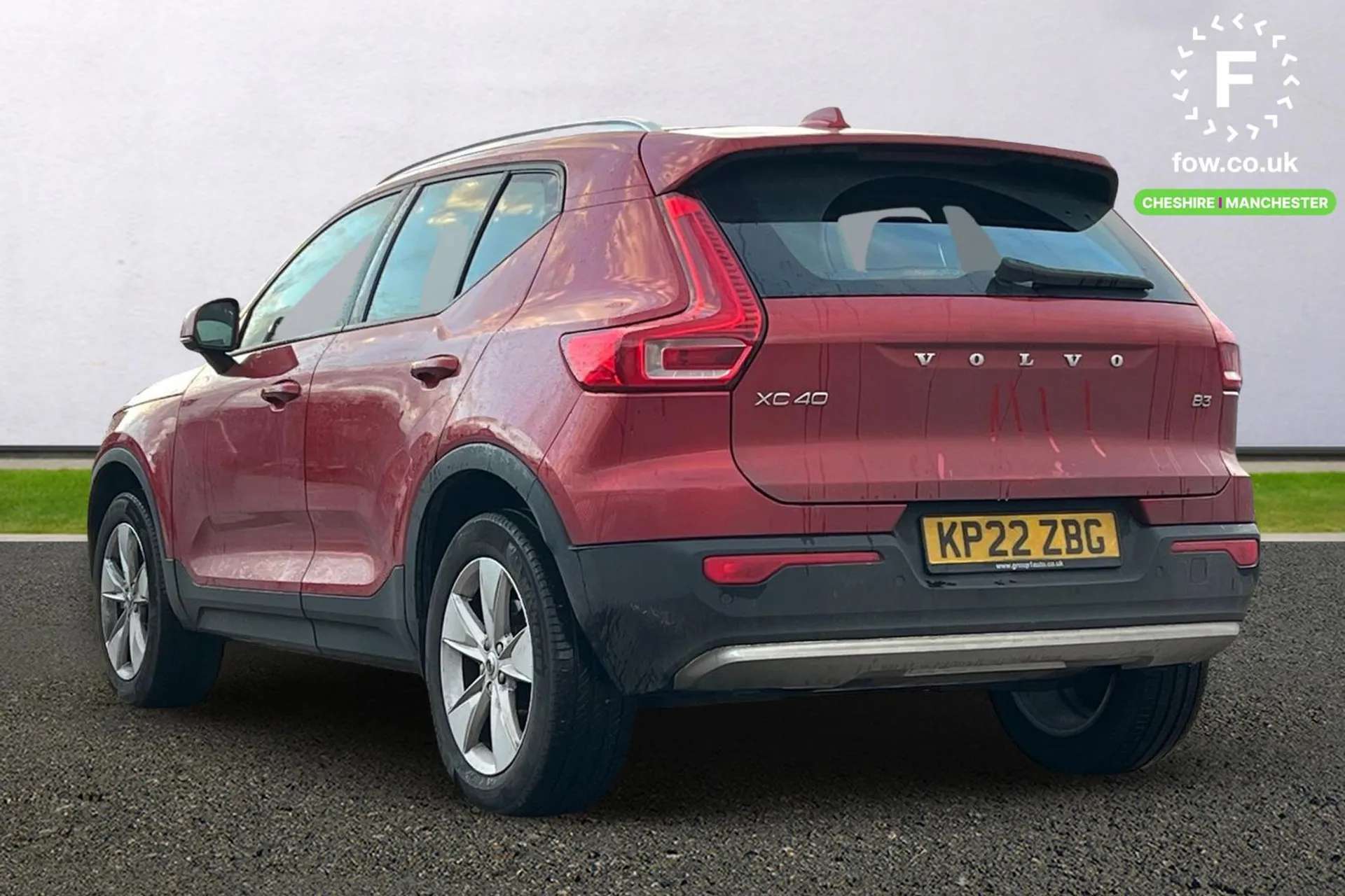2022 VOLVO XC40 2022 VOLVO XC40