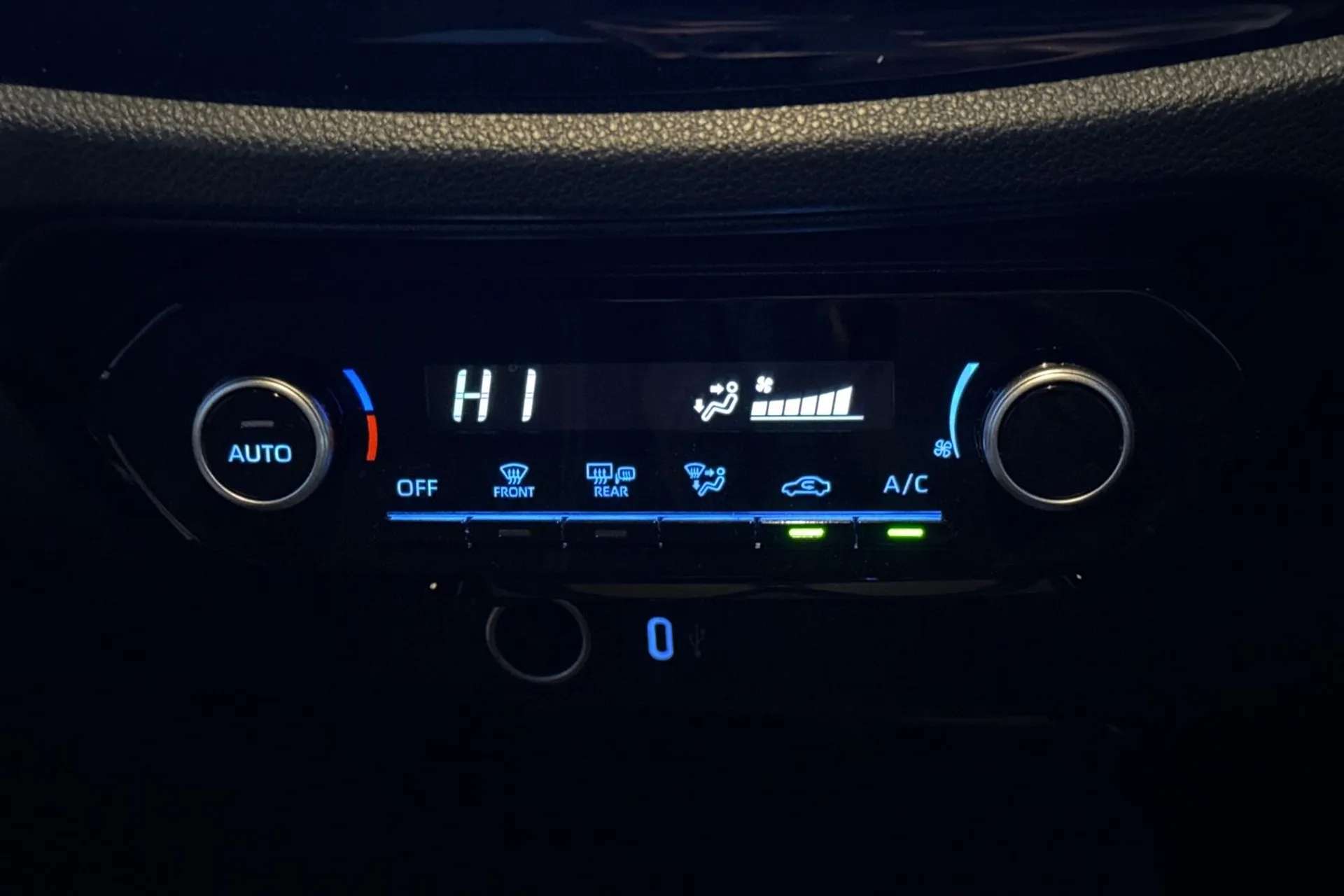 2025 TOYOTA AYGO X 2025 TOYOTA AYGO X