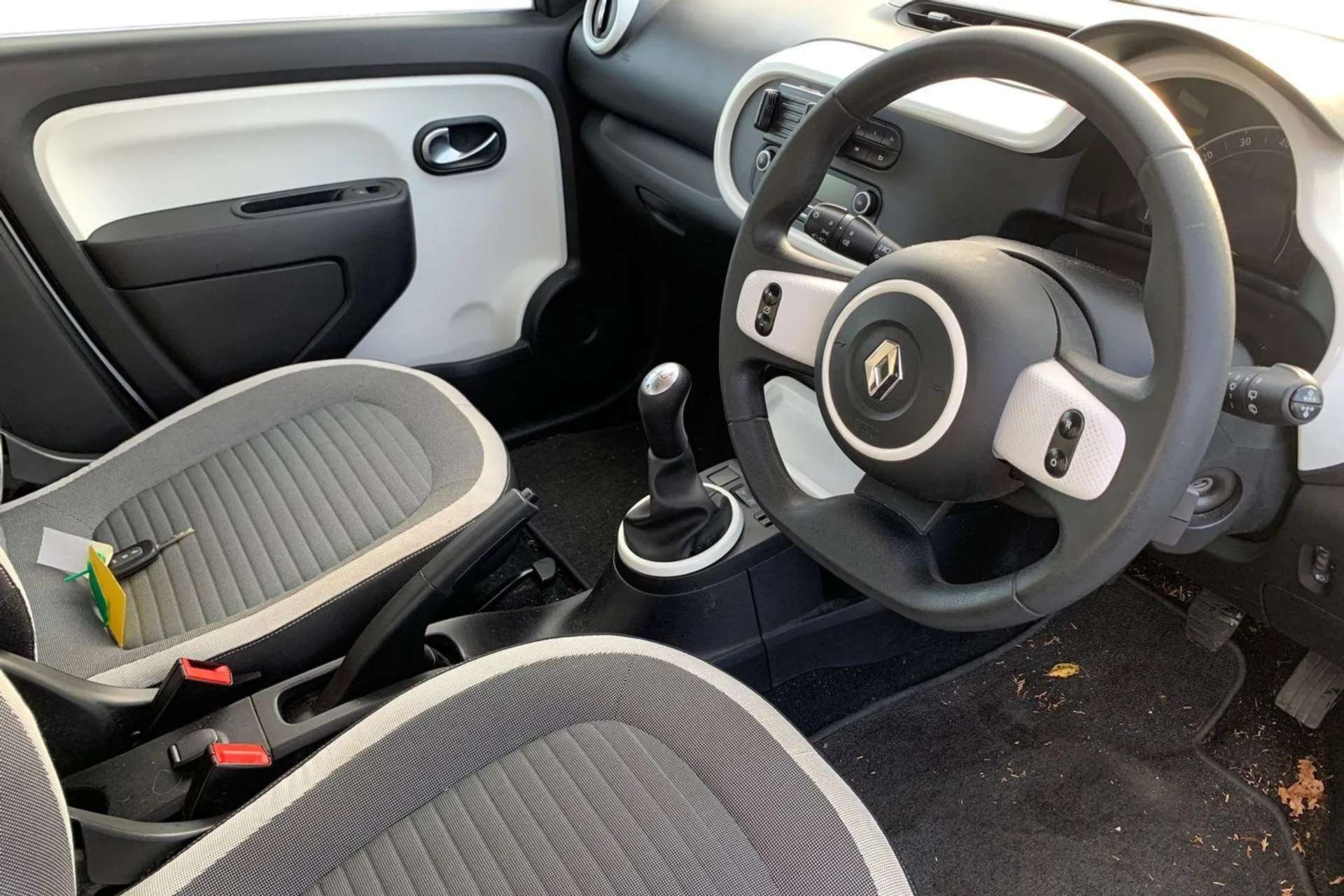 2016 RENAULT TWINGO 2016 RENAULT TWINGO