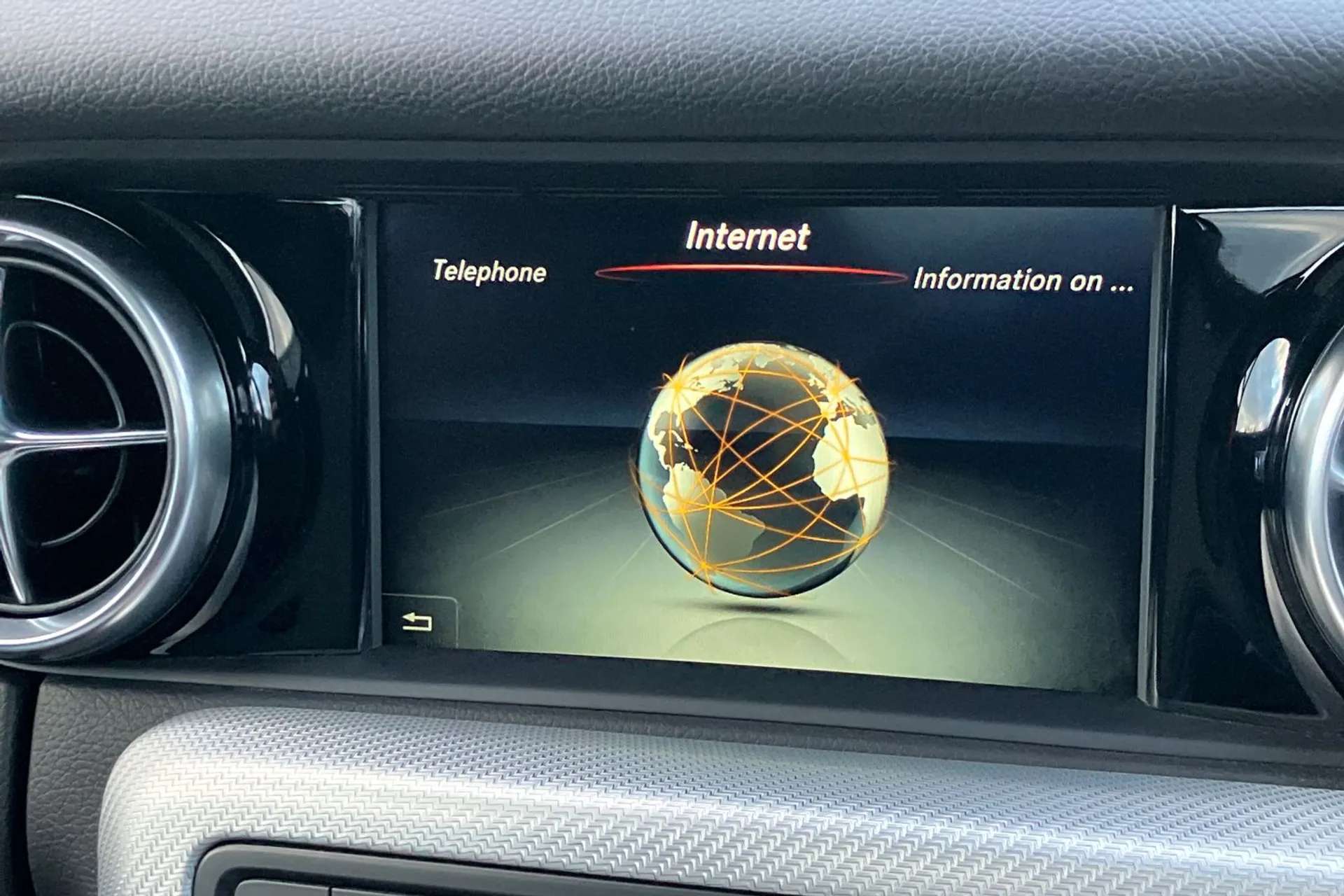 2017 MERCEDES-BENZ SLC 2017 MERCEDES-BENZ SLC