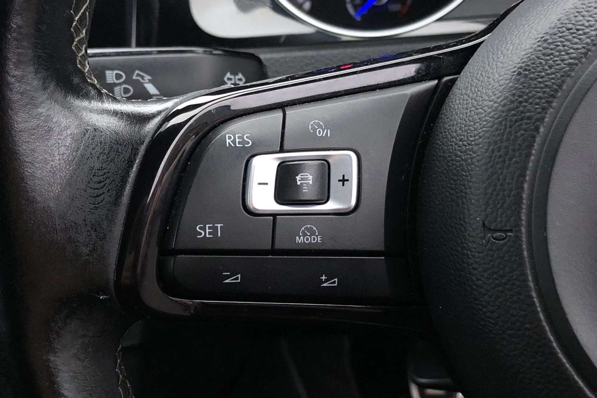 2017 VOLKSWAGEN GOLF 2017 VOLKSWAGEN GOLF