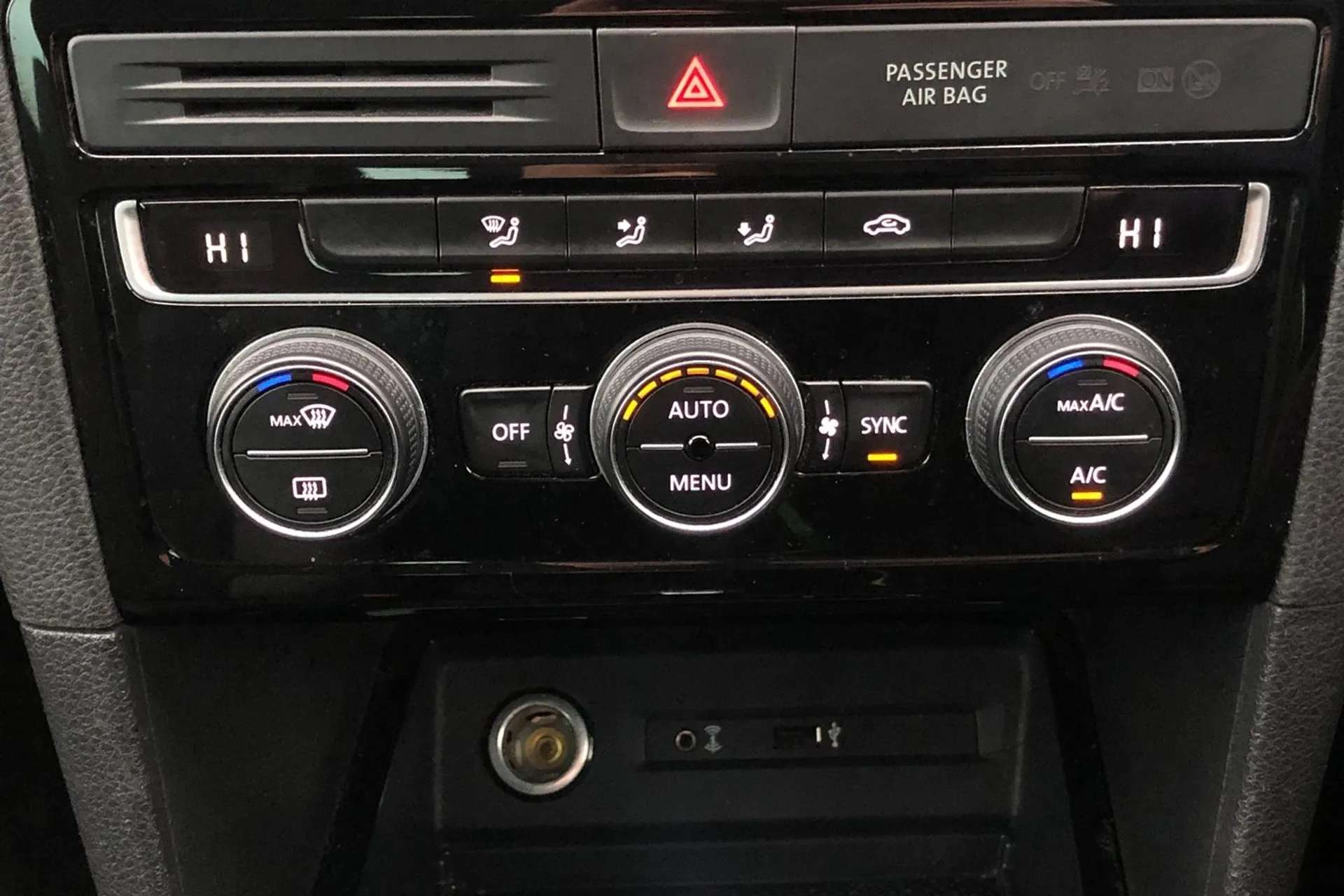 2019 VOLKSWAGEN GOLF SV 2019 VOLKSWAGEN GOLF SV