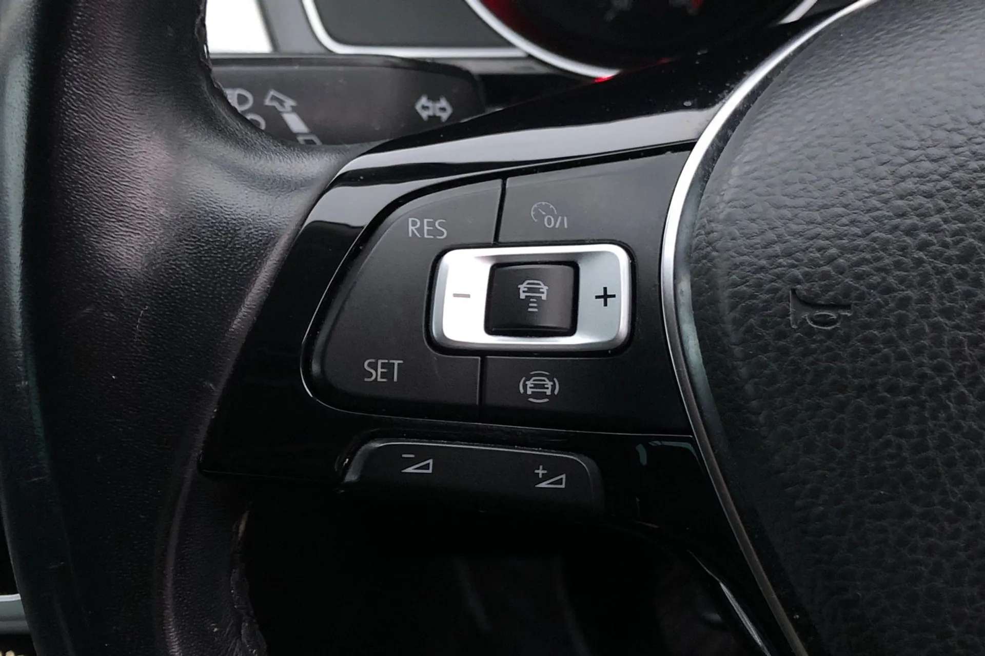 2019 VOLKSWAGEN PASSAT 2019 VOLKSWAGEN PASSAT