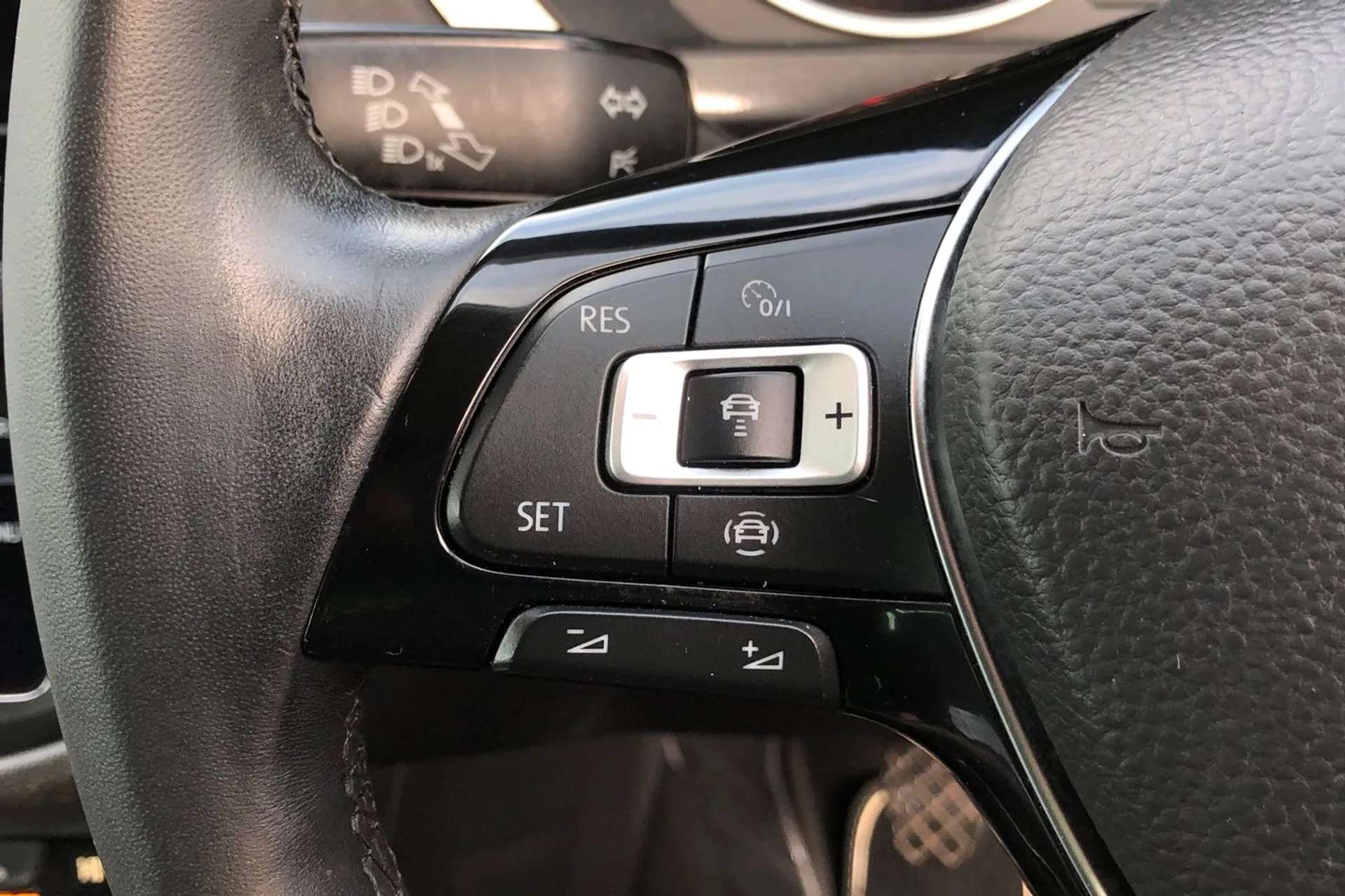 2020 VOLKSWAGEN TIGUAN 2020 VOLKSWAGEN TIGUAN