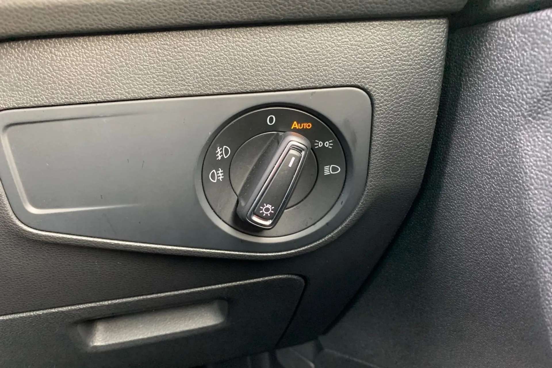 2019 VOLKSWAGEN TIGUAN 2019 VOLKSWAGEN TIGUAN