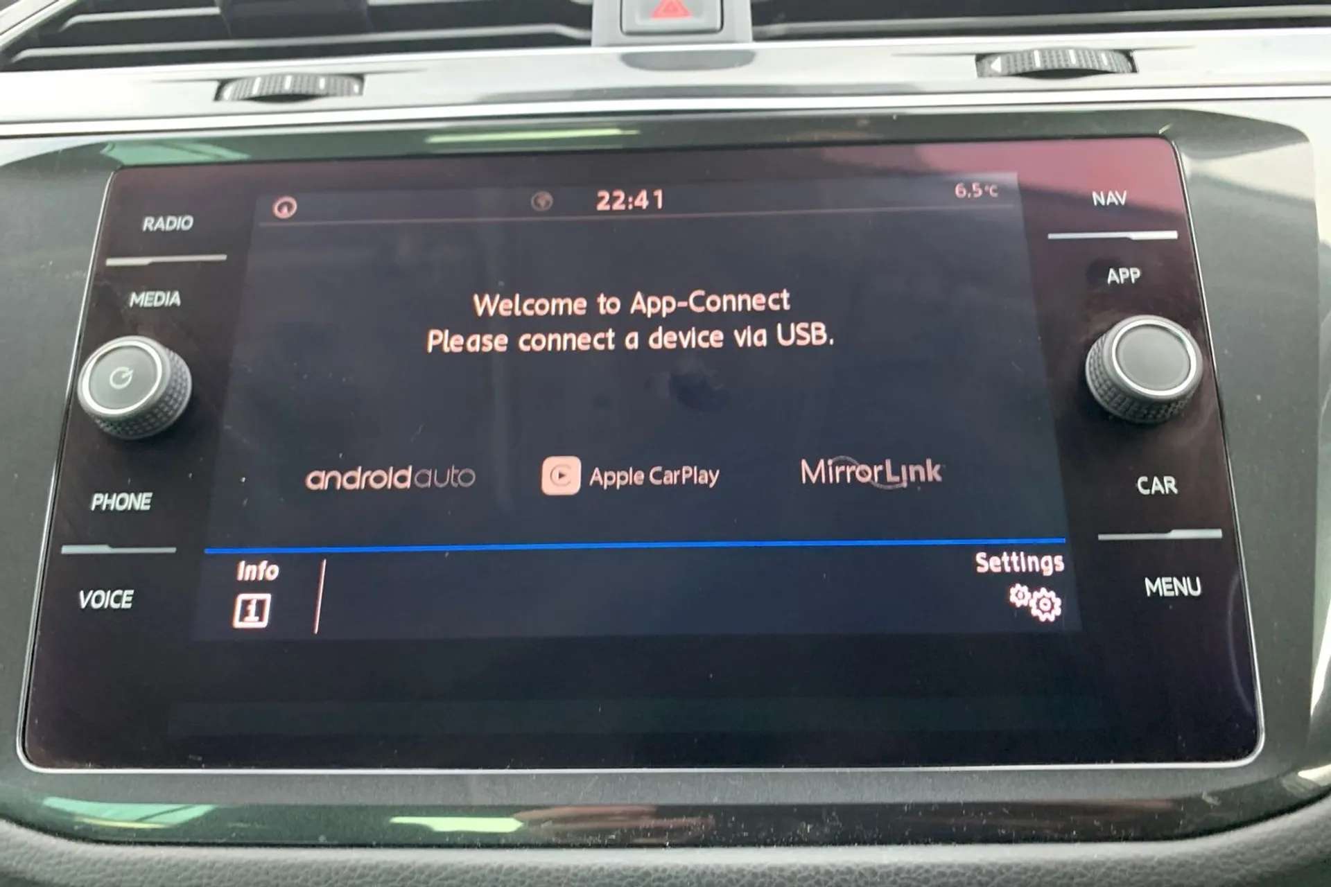 2019 VOLKSWAGEN TIGUAN 2019 VOLKSWAGEN TIGUAN