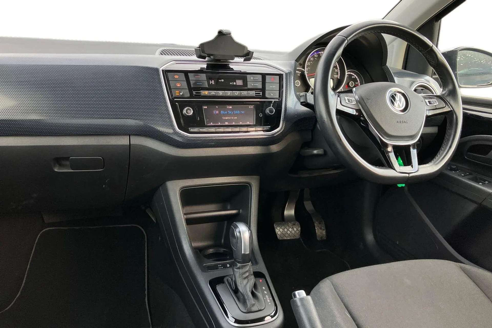 2021 VOLKSWAGEN UP 2021 VOLKSWAGEN UP