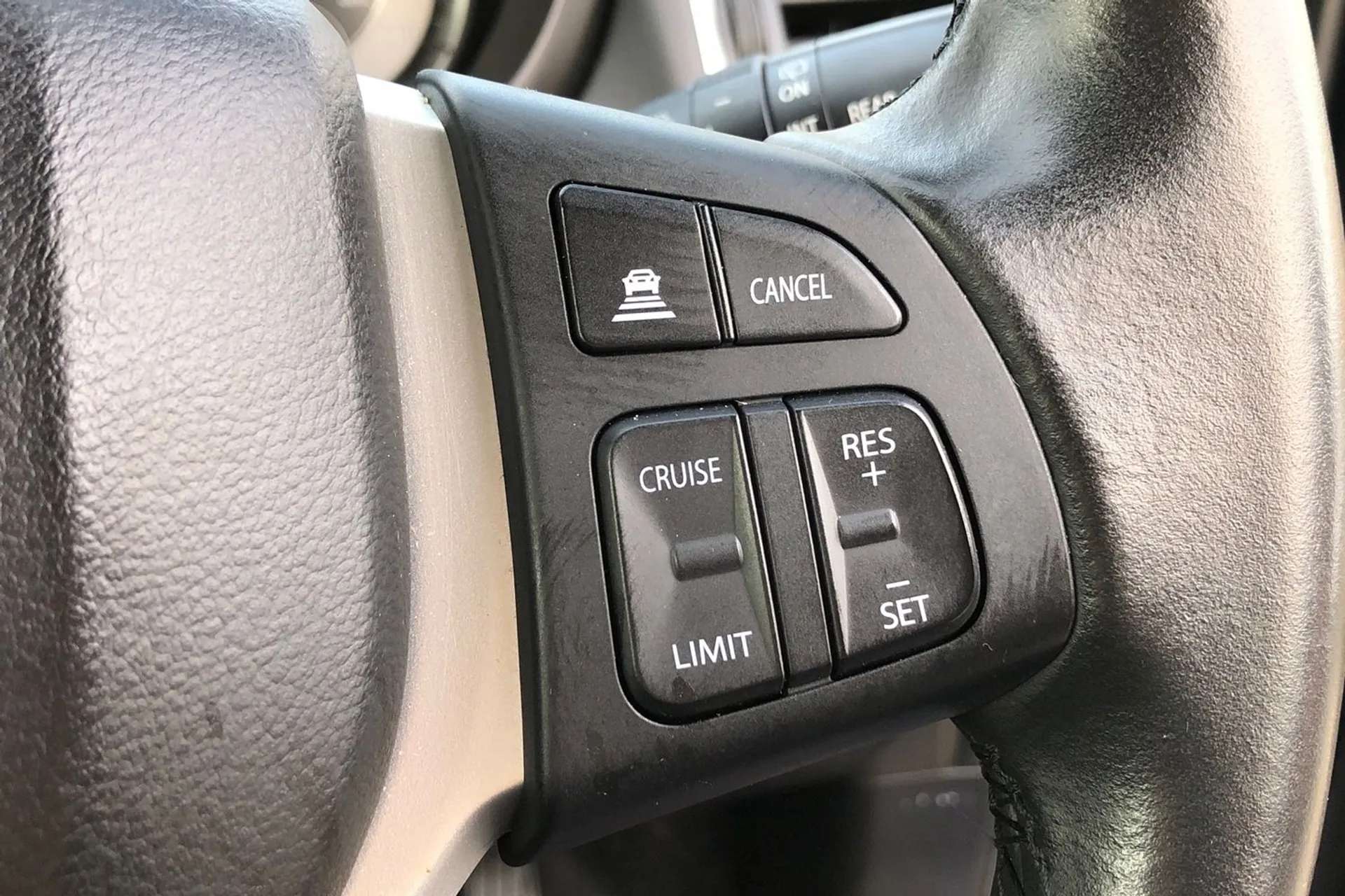 2022 SUZUKI S-CROSS 2022 SUZUKI S-CROSS