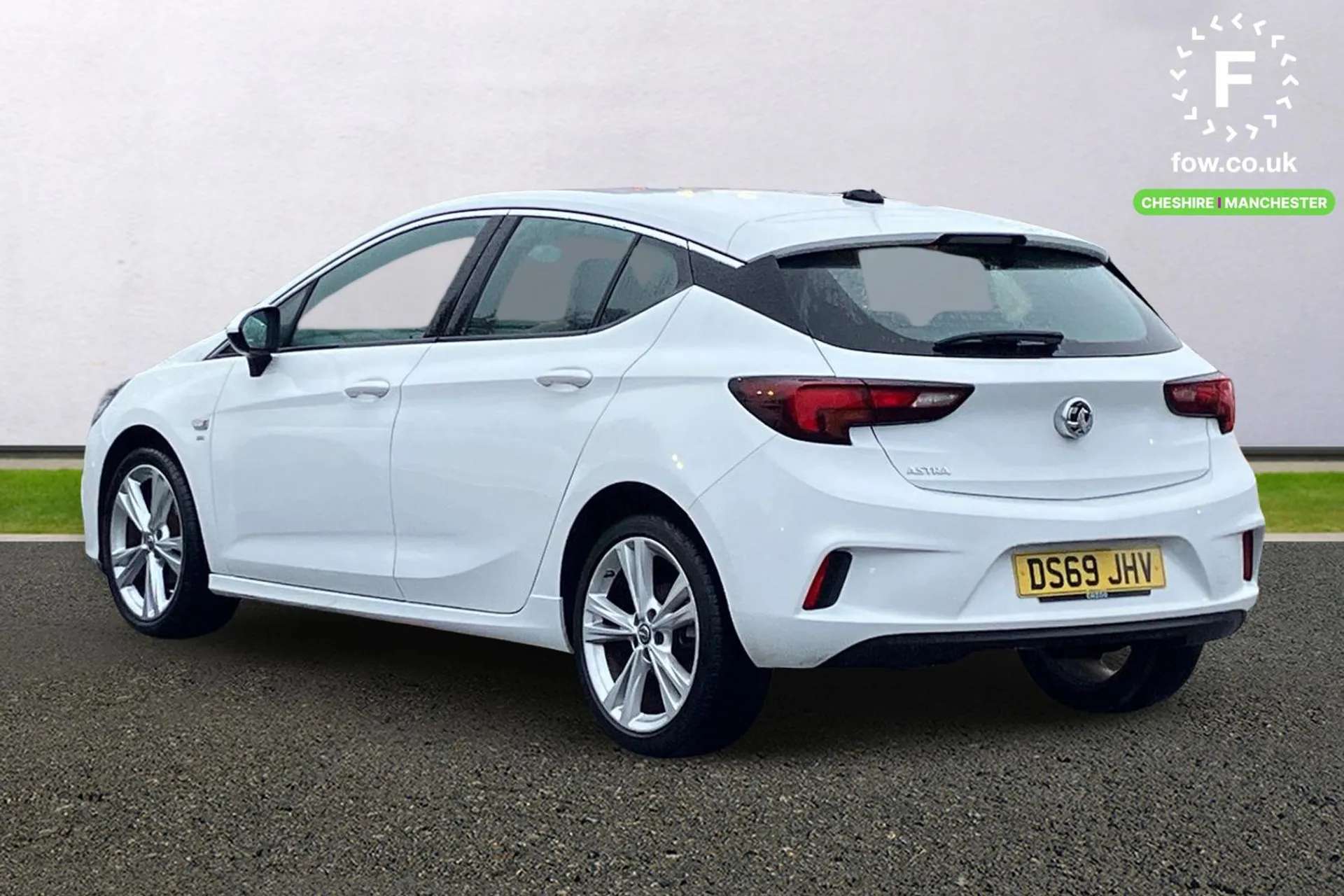 A 2019 VAUXHALL ASTRA 1.4T 16V 150 SRi Vx-line Nav 5dr [ 18" Five twin spoke alloy wheels , Cruise control + speed limiter , VXR Styling pack , Driver's Ergonomic Active Se A 2019 VAUXHALL ASTRA 1.4T 16V 150 SRi Vx-line Nav 5dr [ 18" Five twin spoke alloy wheels , Cruise control + speed limiter , VXR Styling pack , Driver's Ergonomic Active Se
