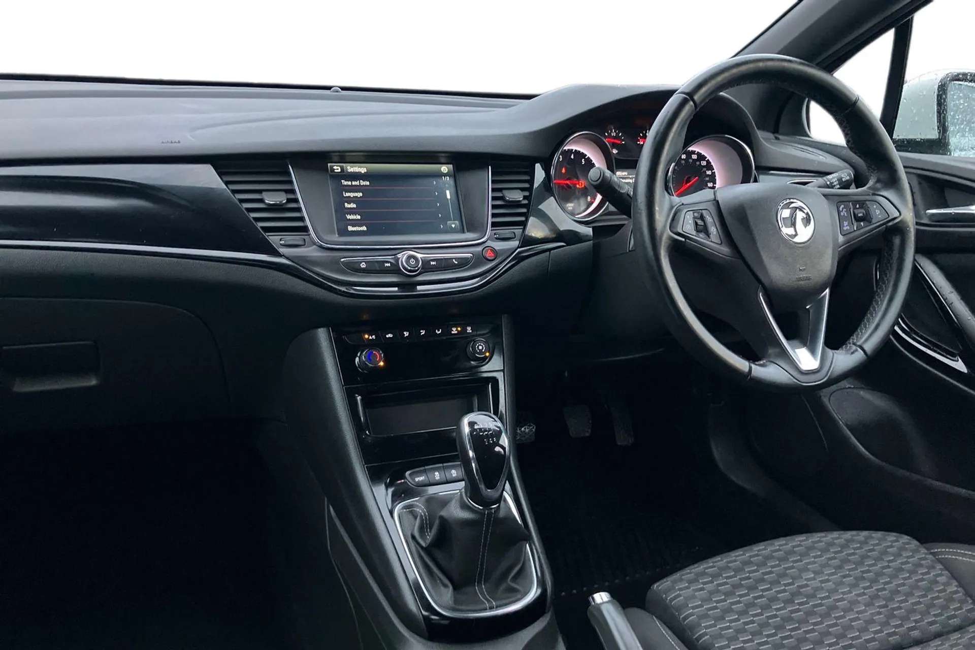 A 2019 VAUXHALL ASTRA 1.4T 16V 150 SRi Vx-line Nav 5dr [ 18" Five twin spoke alloy wheels , Cruise control + speed limiter , VXR Styling pack , Driver's Ergonomic Active Se A 2019 VAUXHALL ASTRA 1.4T 16V 150 SRi Vx-line Nav 5dr [ 18" Five twin spoke alloy wheels , Cruise control + speed limiter , VXR Styling pack , Driver's Ergonomic Active Se