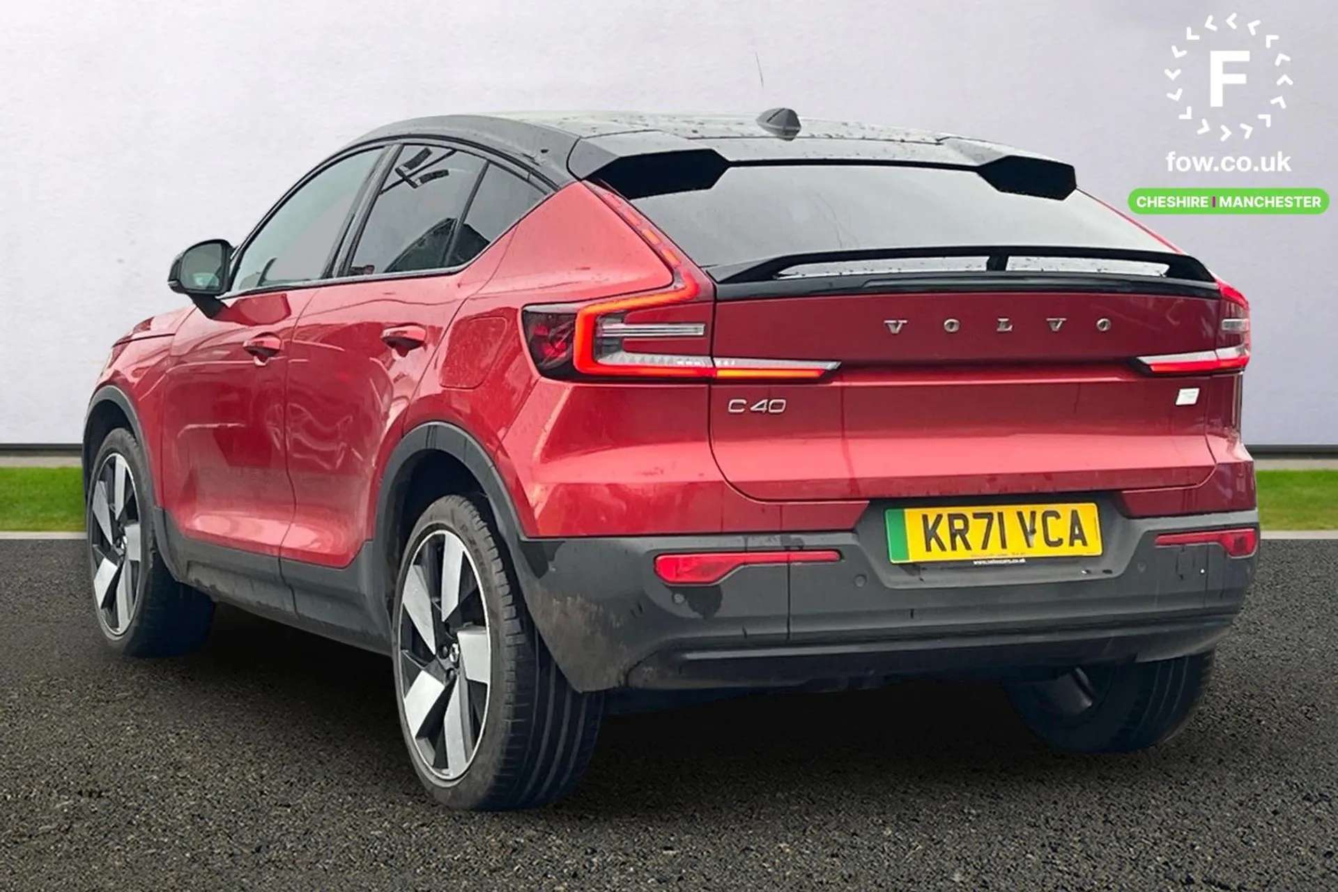 2022 VOLVO C40 2022 VOLVO C40