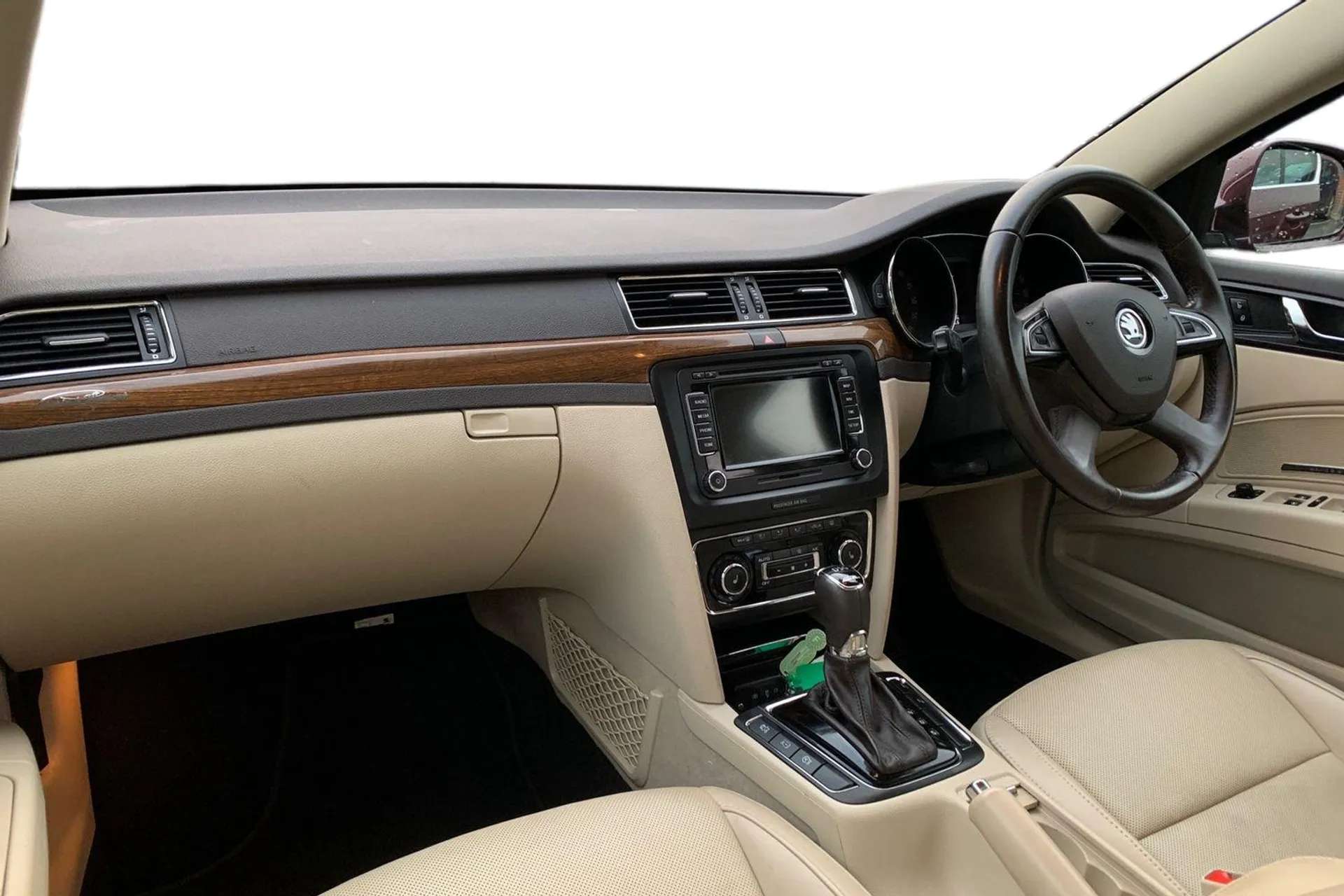 2014 SKODA SUPERB 2014 SKODA SUPERB