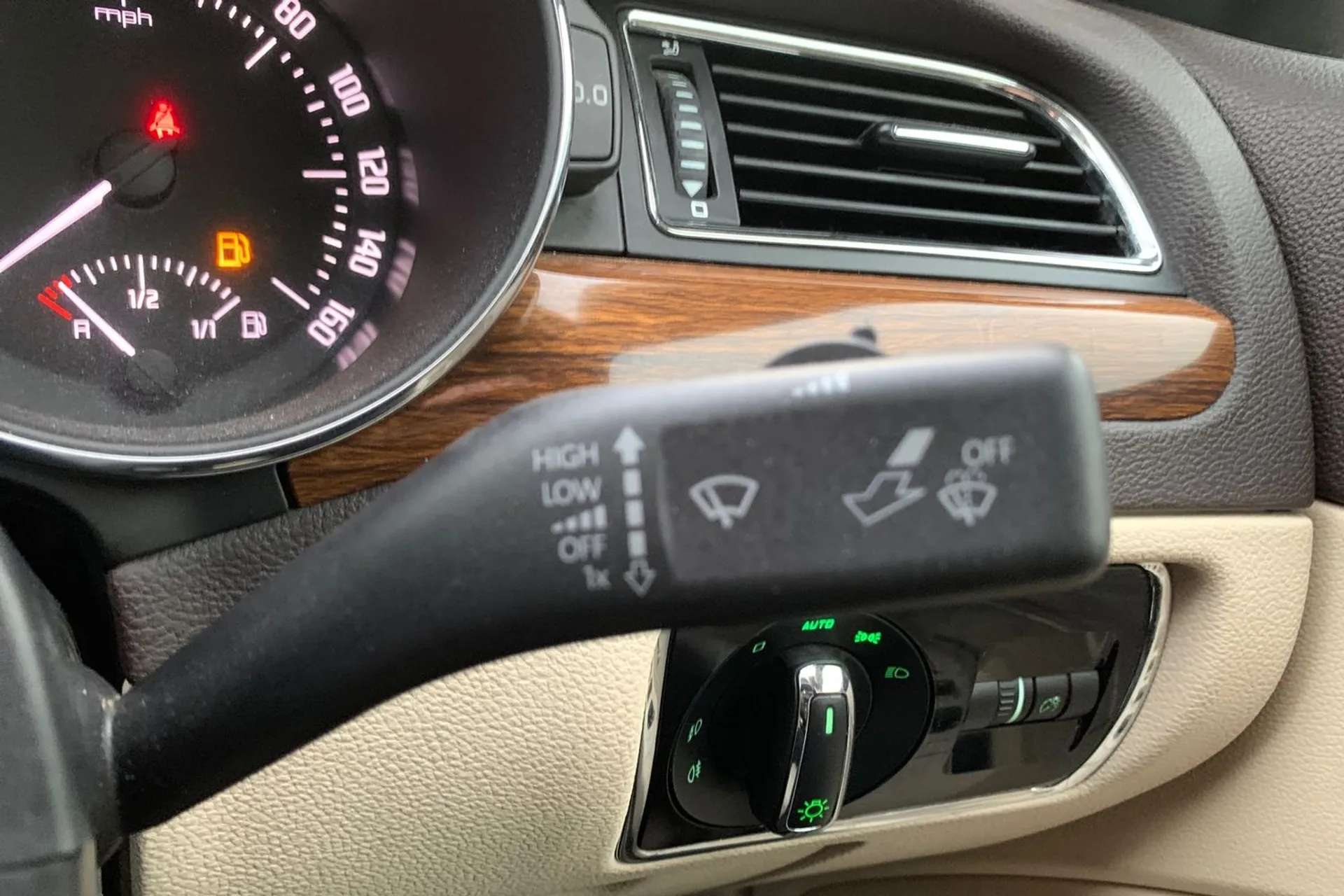 2014 SKODA SUPERB 2014 SKODA SUPERB