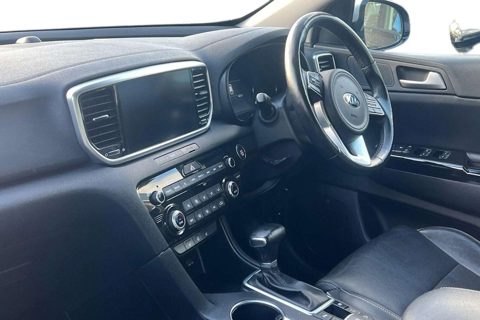 2019 KIA SPORTAGE 2019 KIA SPORTAGE