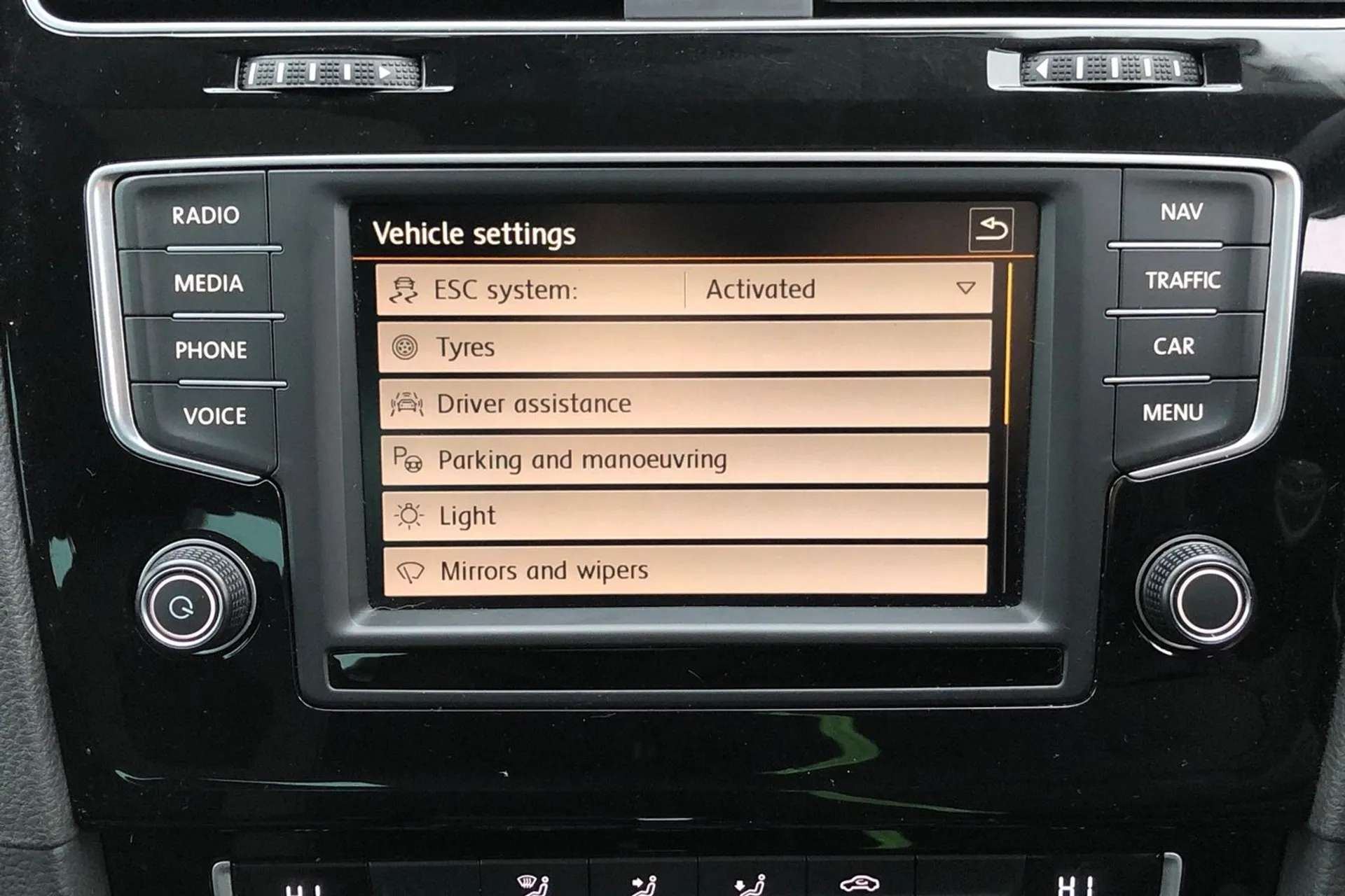 2016 VOLKSWAGEN GOLF 2016 VOLKSWAGEN GOLF