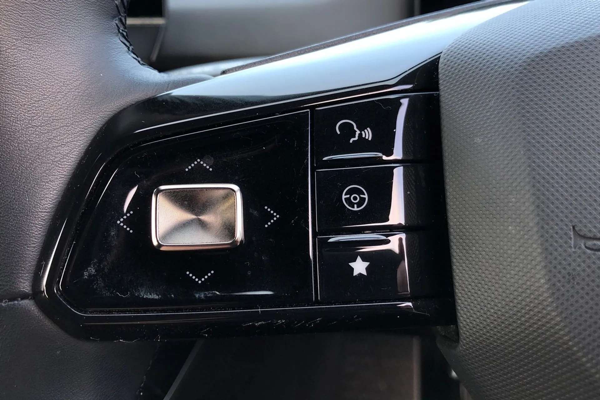 2023 MG MOTOR UK MG4 2023 MG MOTOR UK MG4