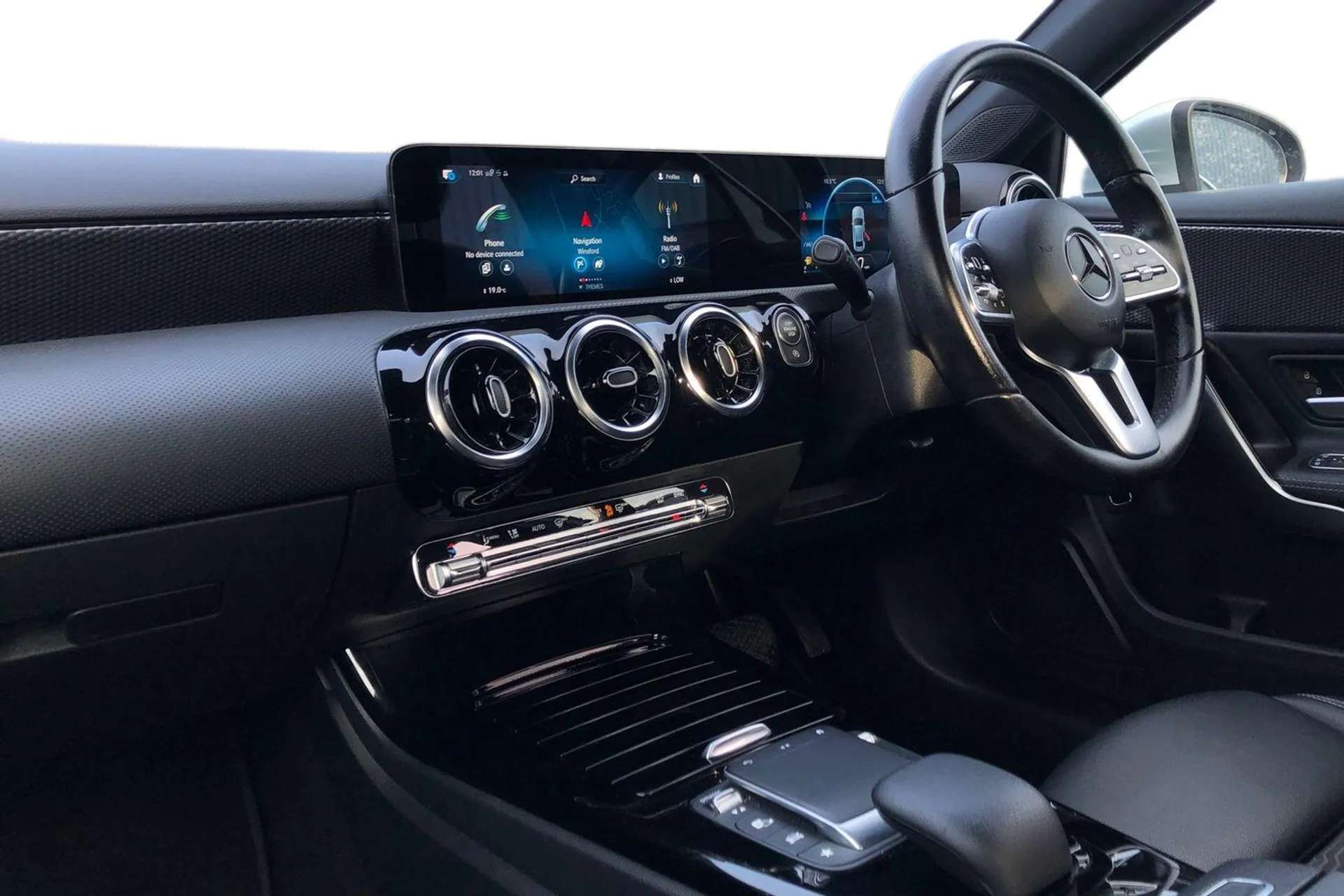 2021 MERCEDES-BENZ A CLASS 2021 MERCEDES-BENZ A CLASS