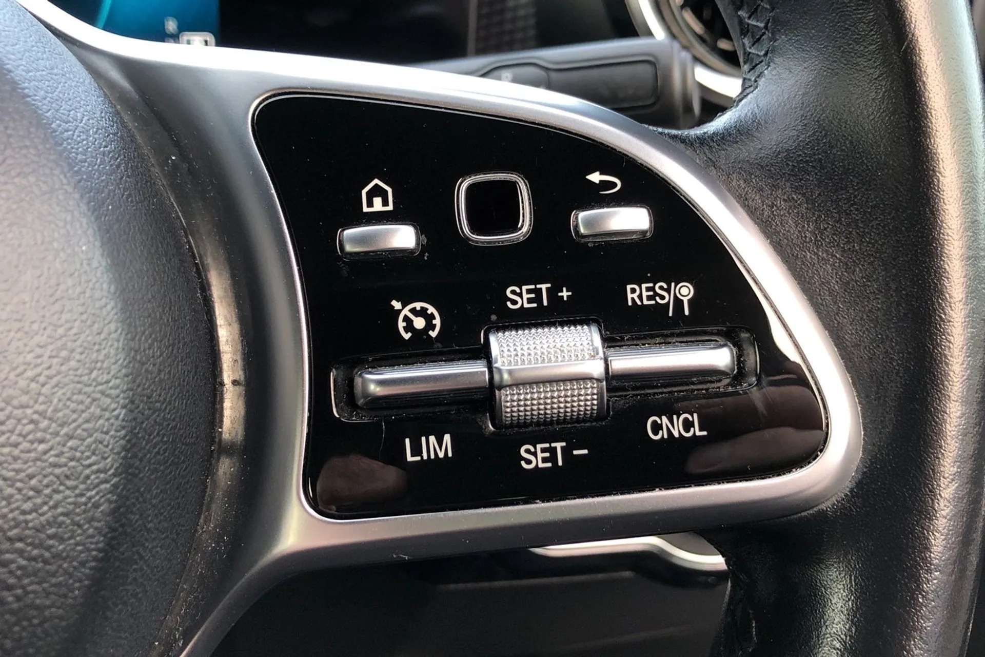 2021 MERCEDES-BENZ A CLASS 2021 MERCEDES-BENZ A CLASS