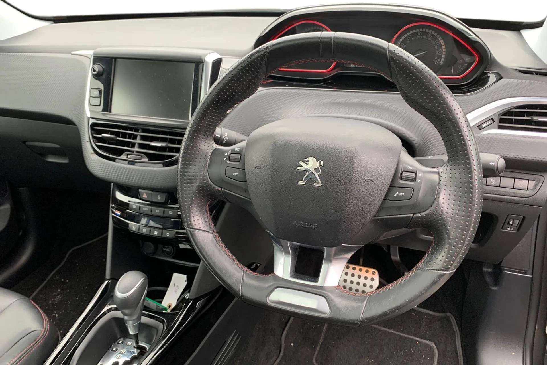 2017 PEUGEOT 2008 2017 PEUGEOT 2008