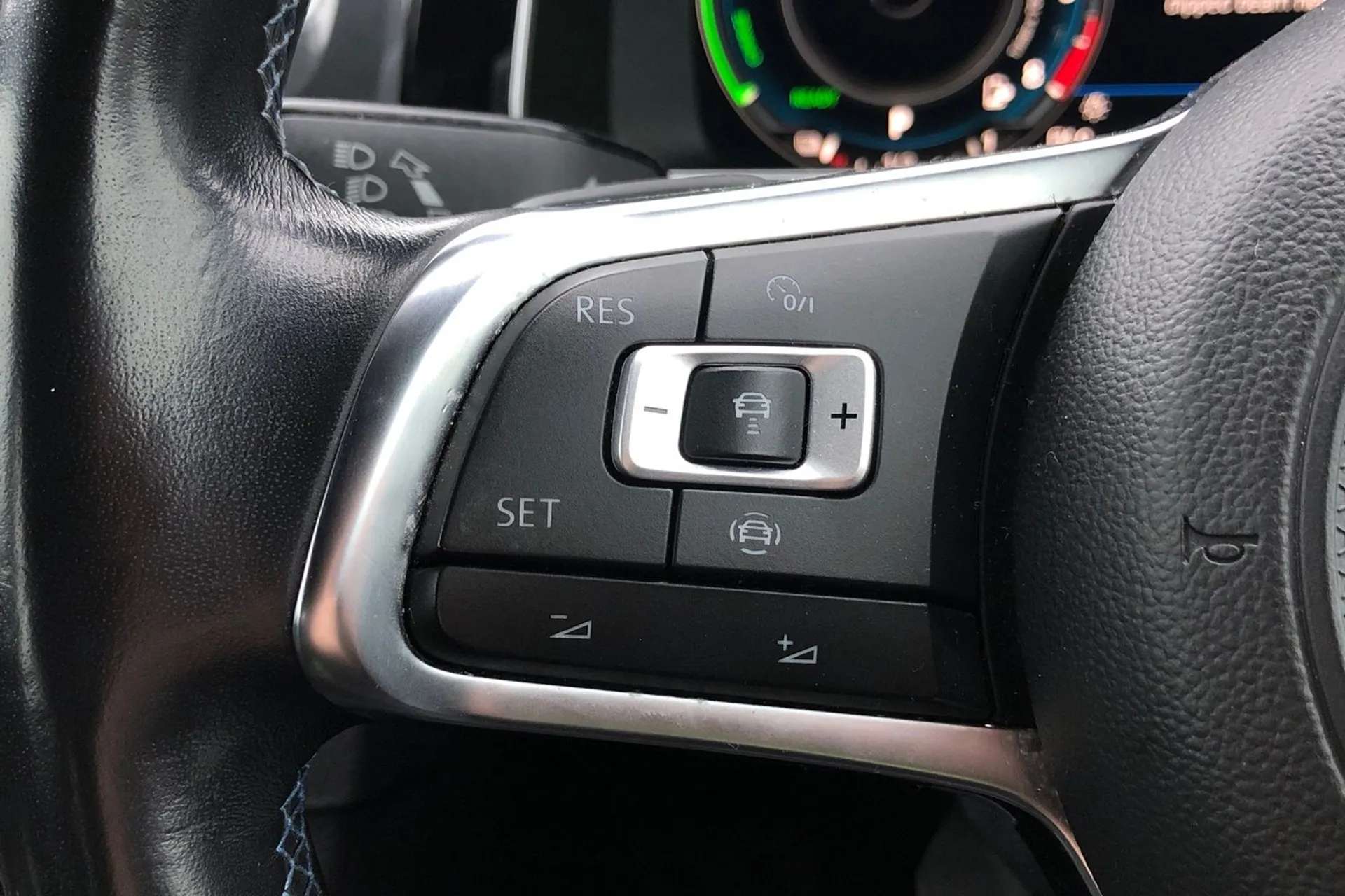 2020 VOLKSWAGEN GOLF 2020 VOLKSWAGEN GOLF