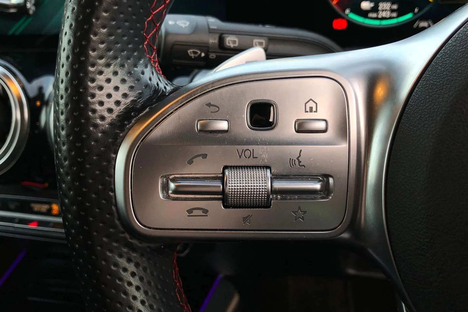 2023 MERCEDES-BENZ EQB 2023 MERCEDES-BENZ EQB